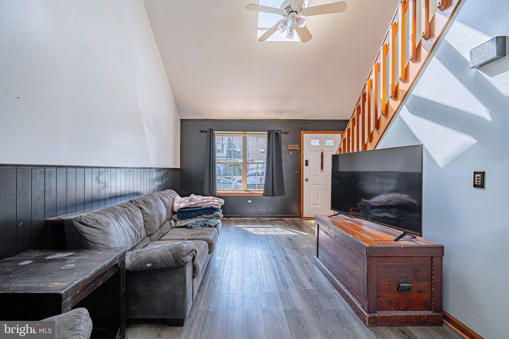 VICTORIA SQUARE - Residential