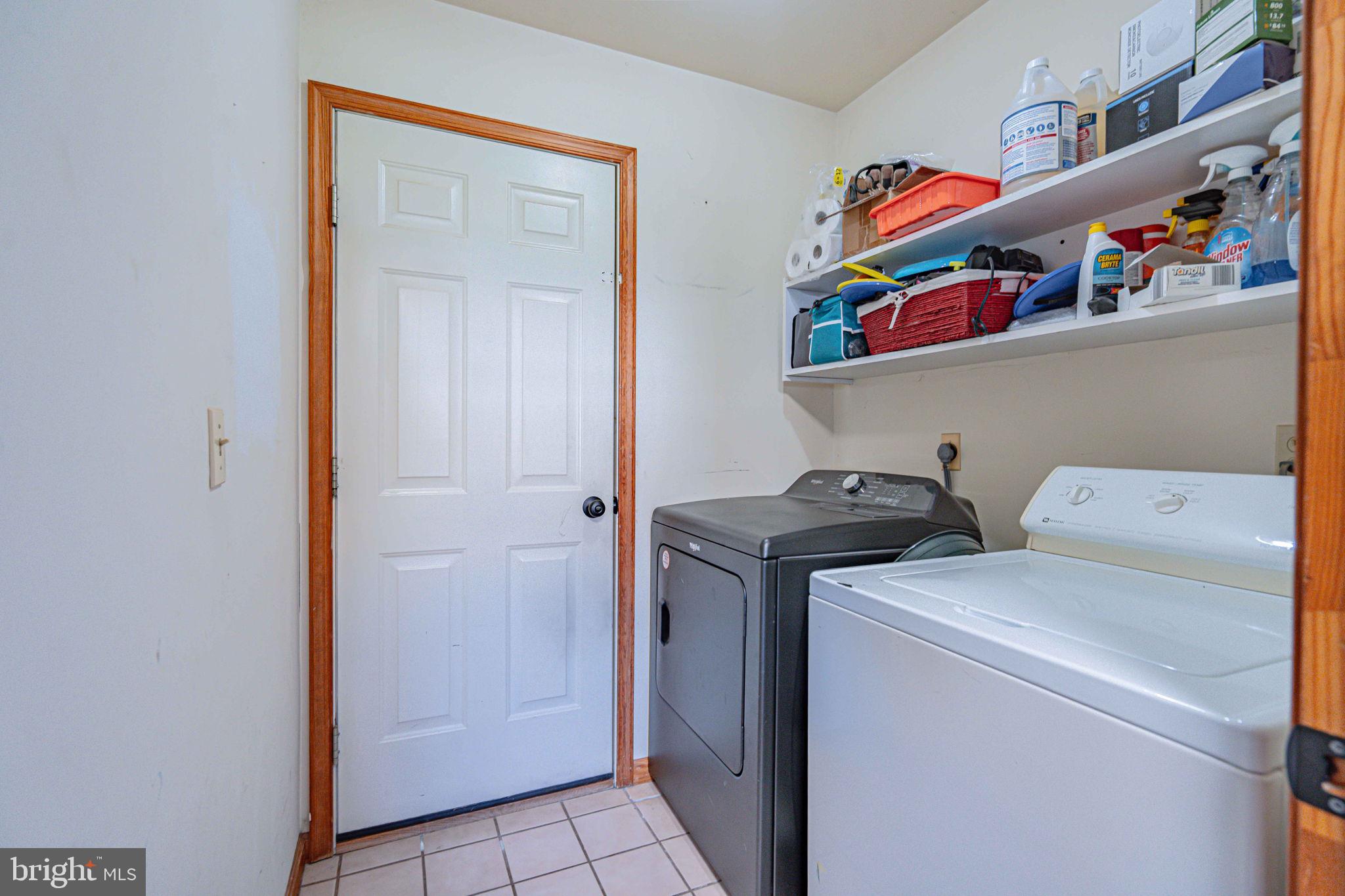 VICTORIA SQUARE - Residential