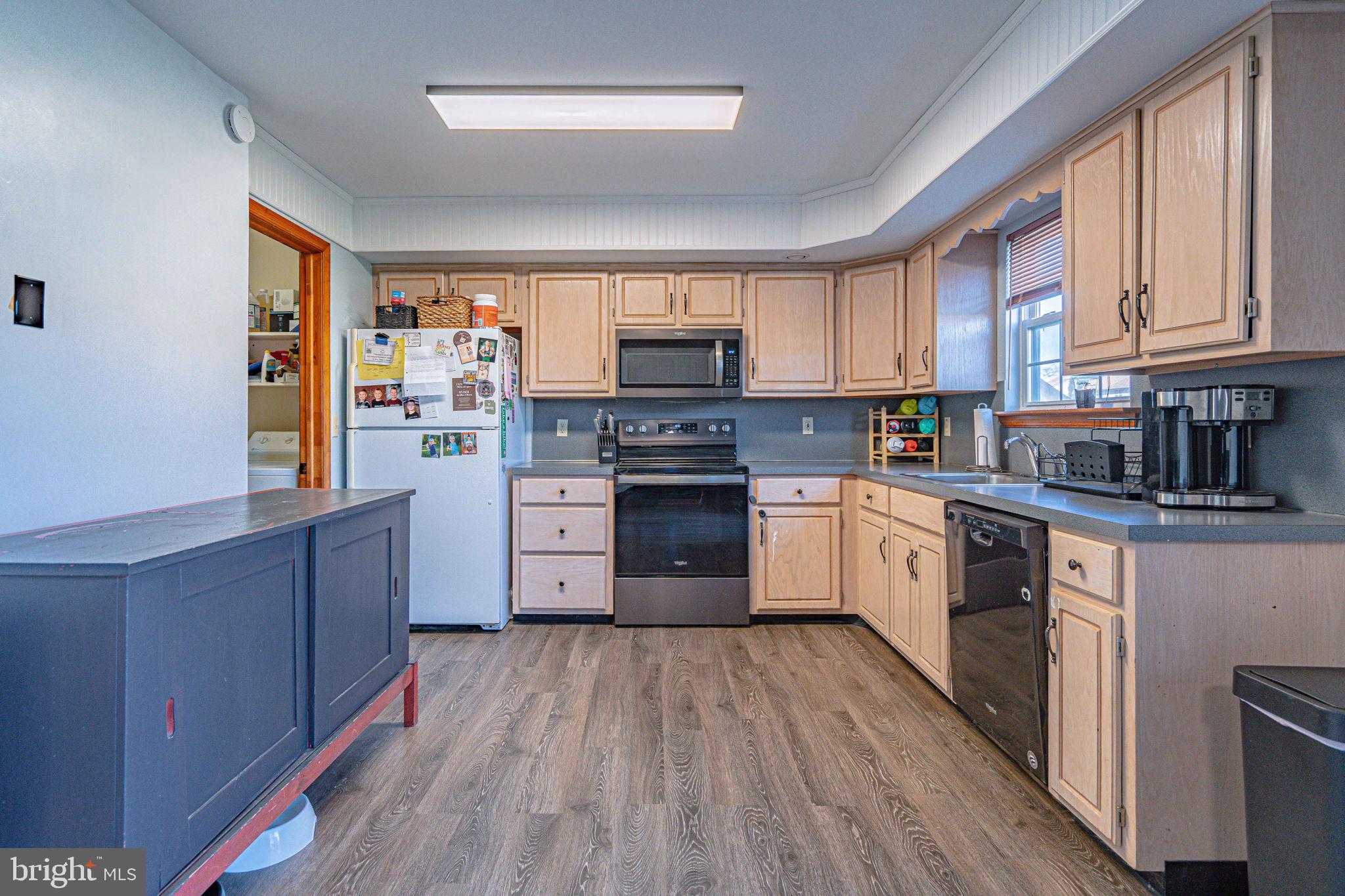 VICTORIA SQUARE - Residential