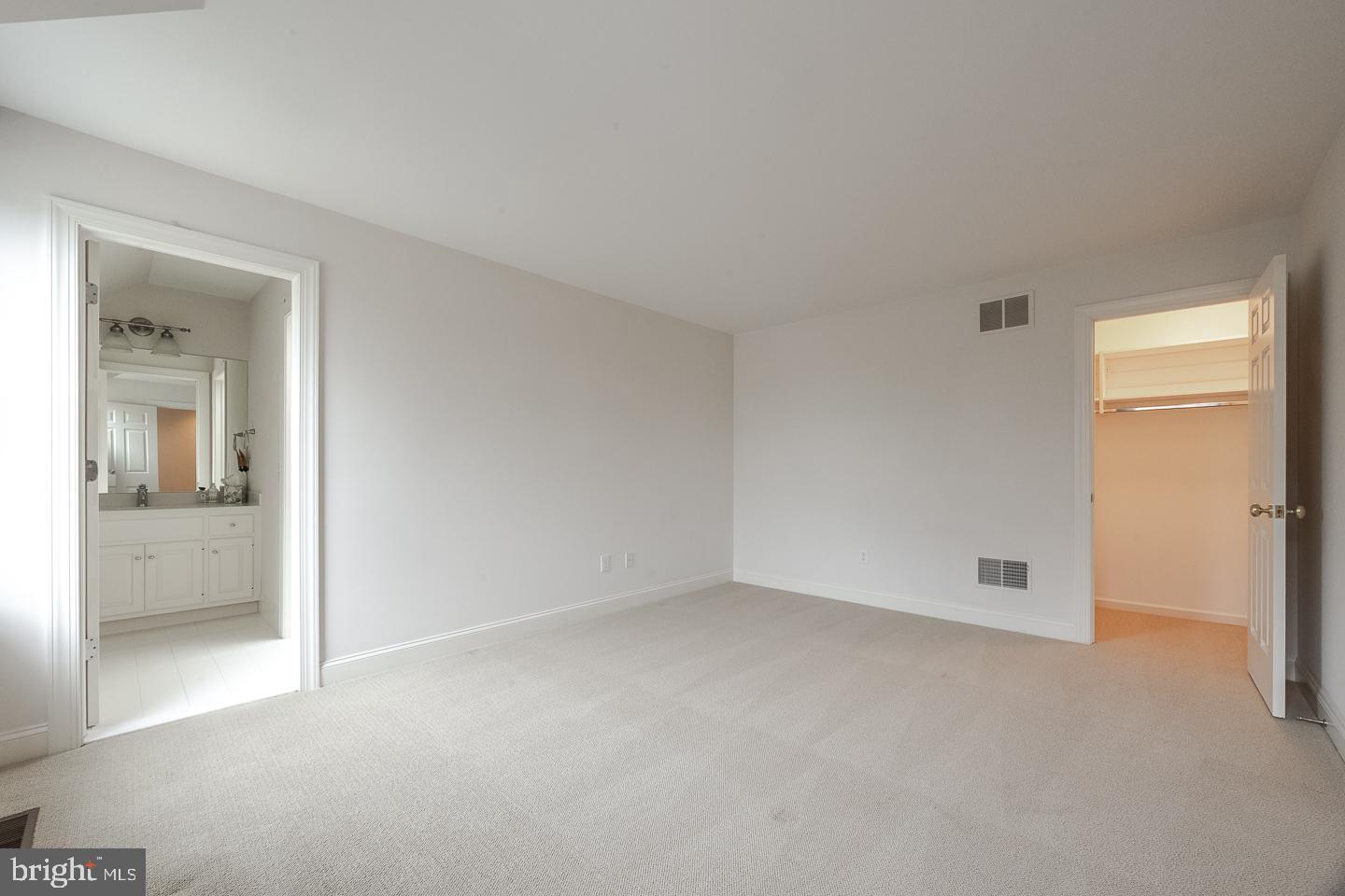 APPLEBROOK - Residential