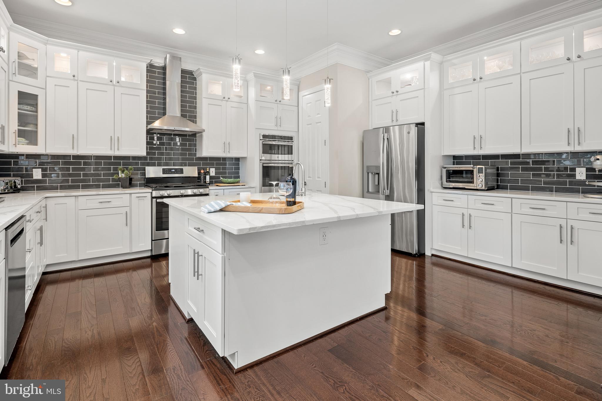 FORT HUNT - Residential