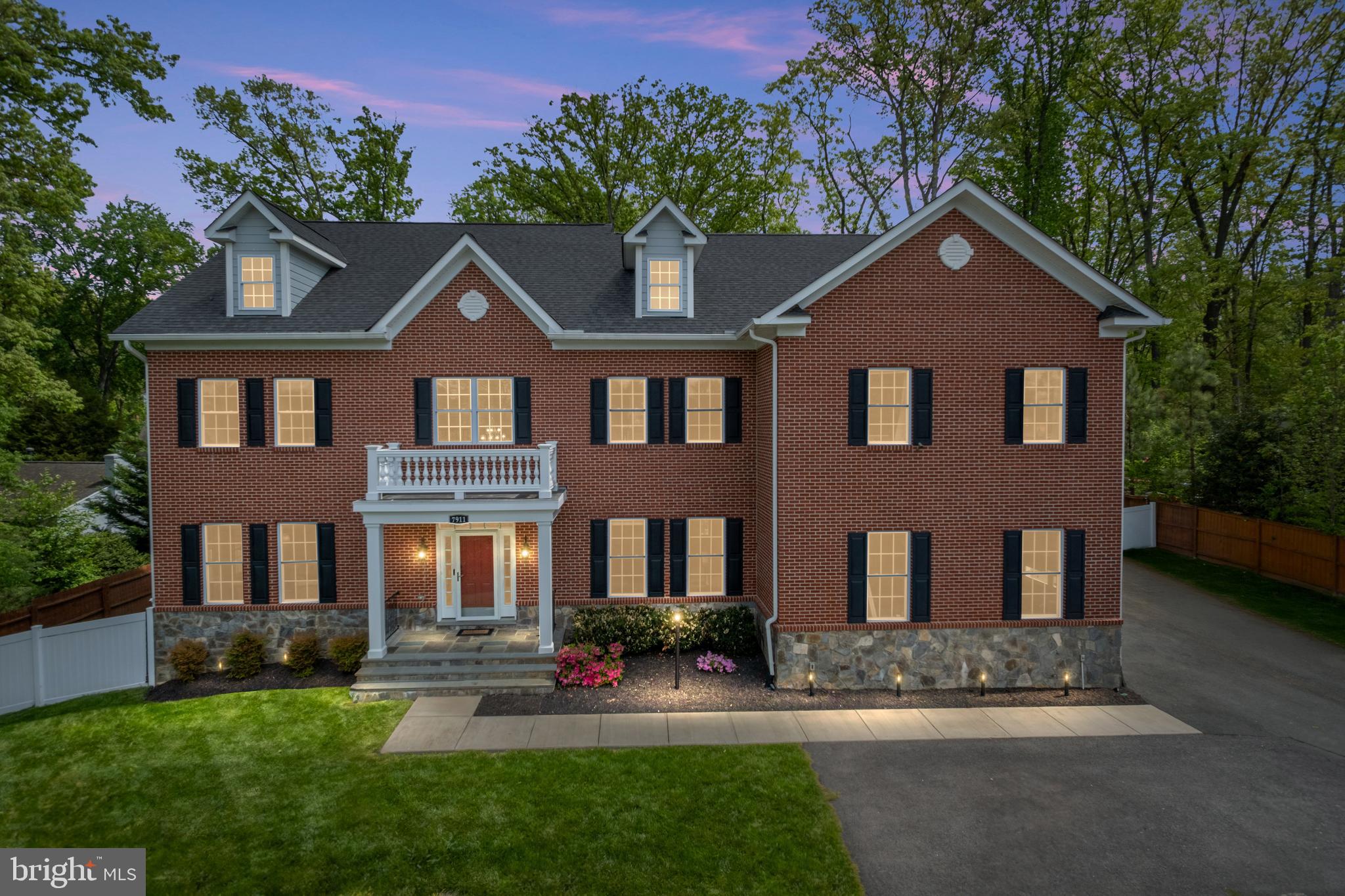 7911 FORT HUNT ROAD