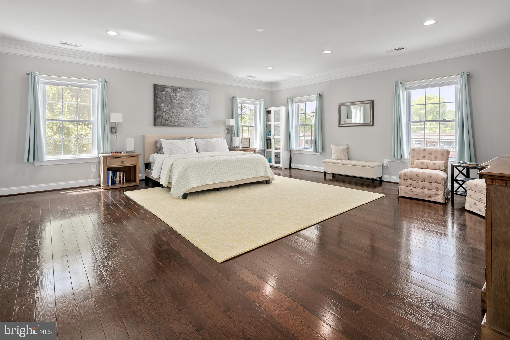 FORT HUNT - Residential