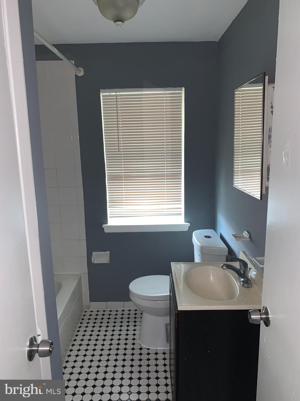 FRANKLINTOWN ROAD - Residential