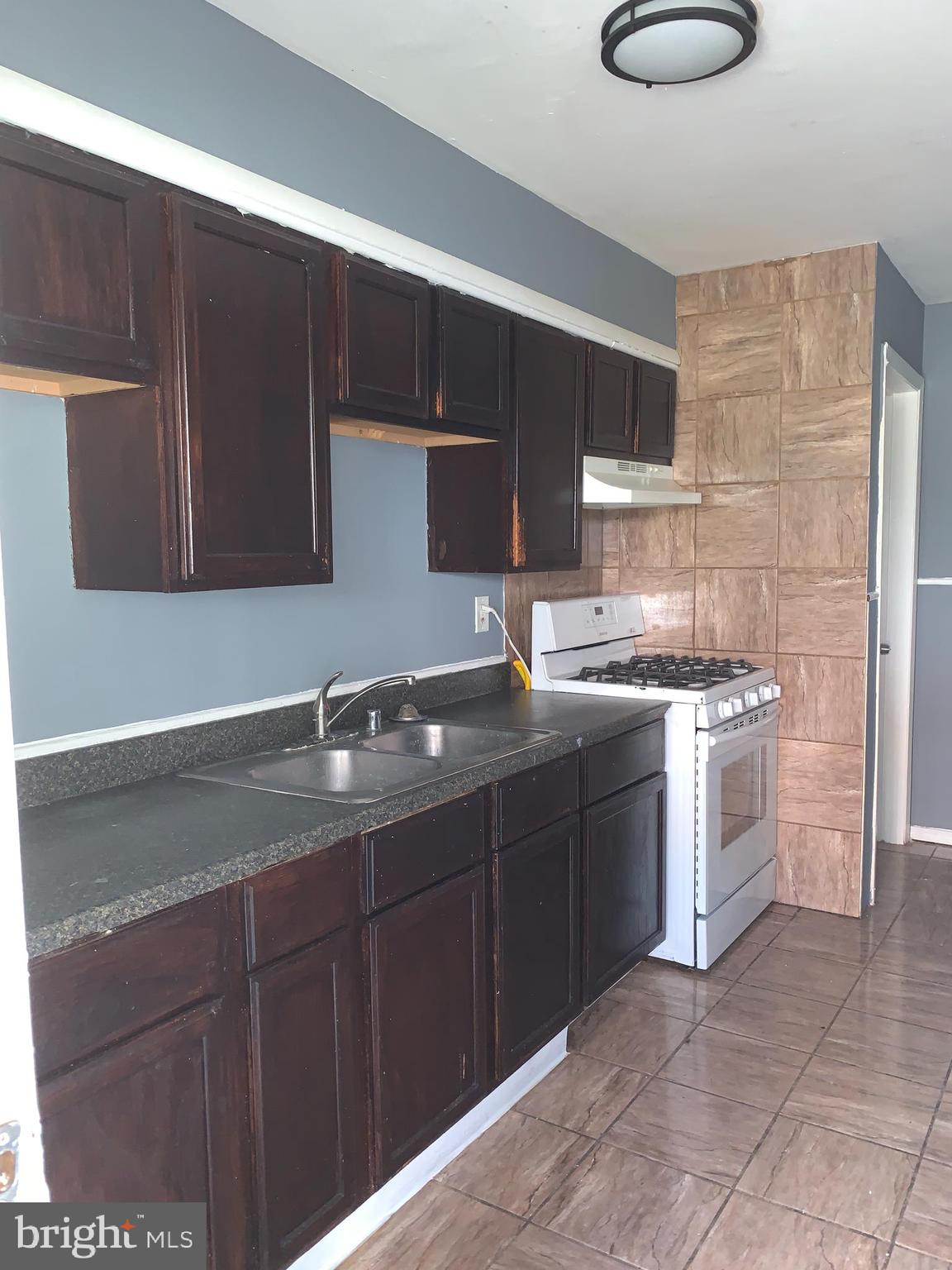 FRANKLINTOWN ROAD - Residential