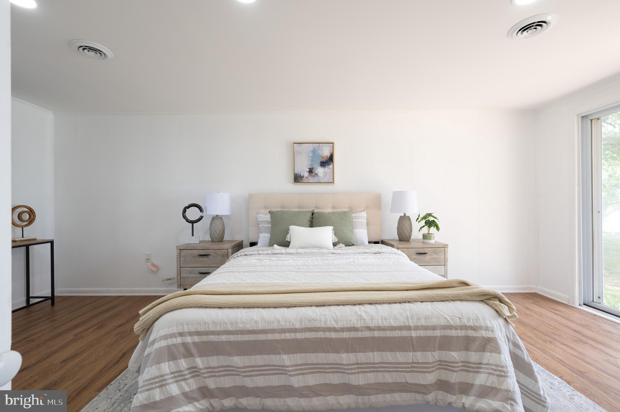 DOGWOOD LODGE - Residential