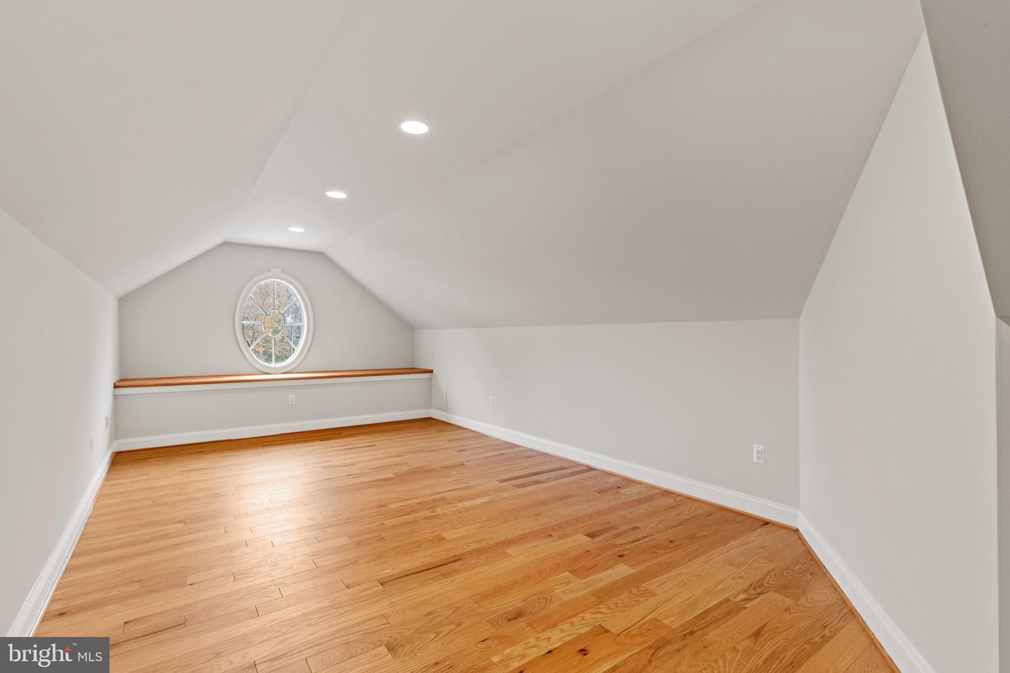 NORTH SHORE - Residential