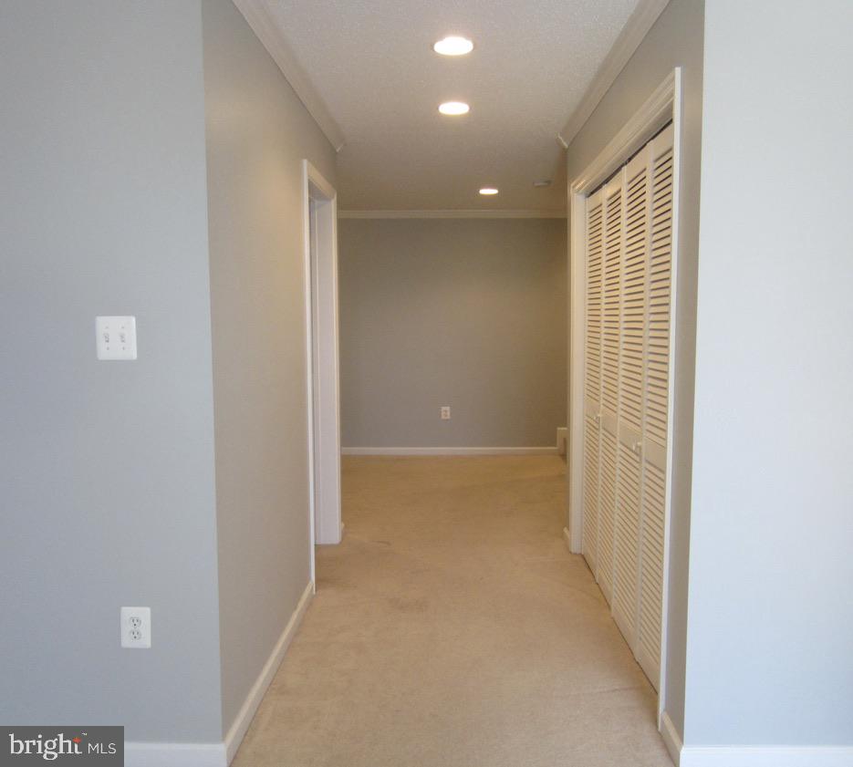 SUNNINGDALE MEADOWS - Residential