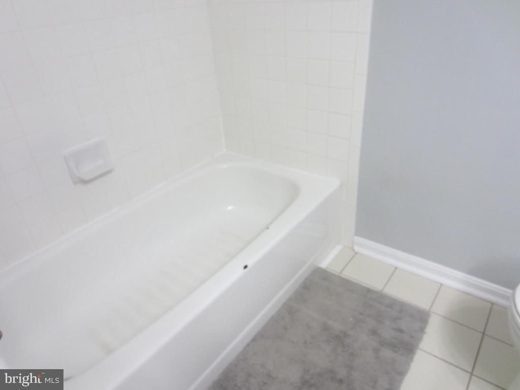 SUNNINGDALE MEADOWS - Residential