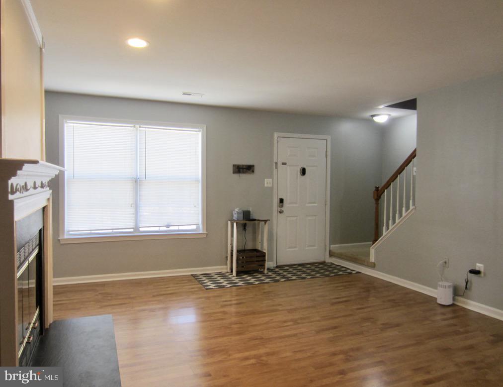 SUNNINGDALE MEADOWS - Residential