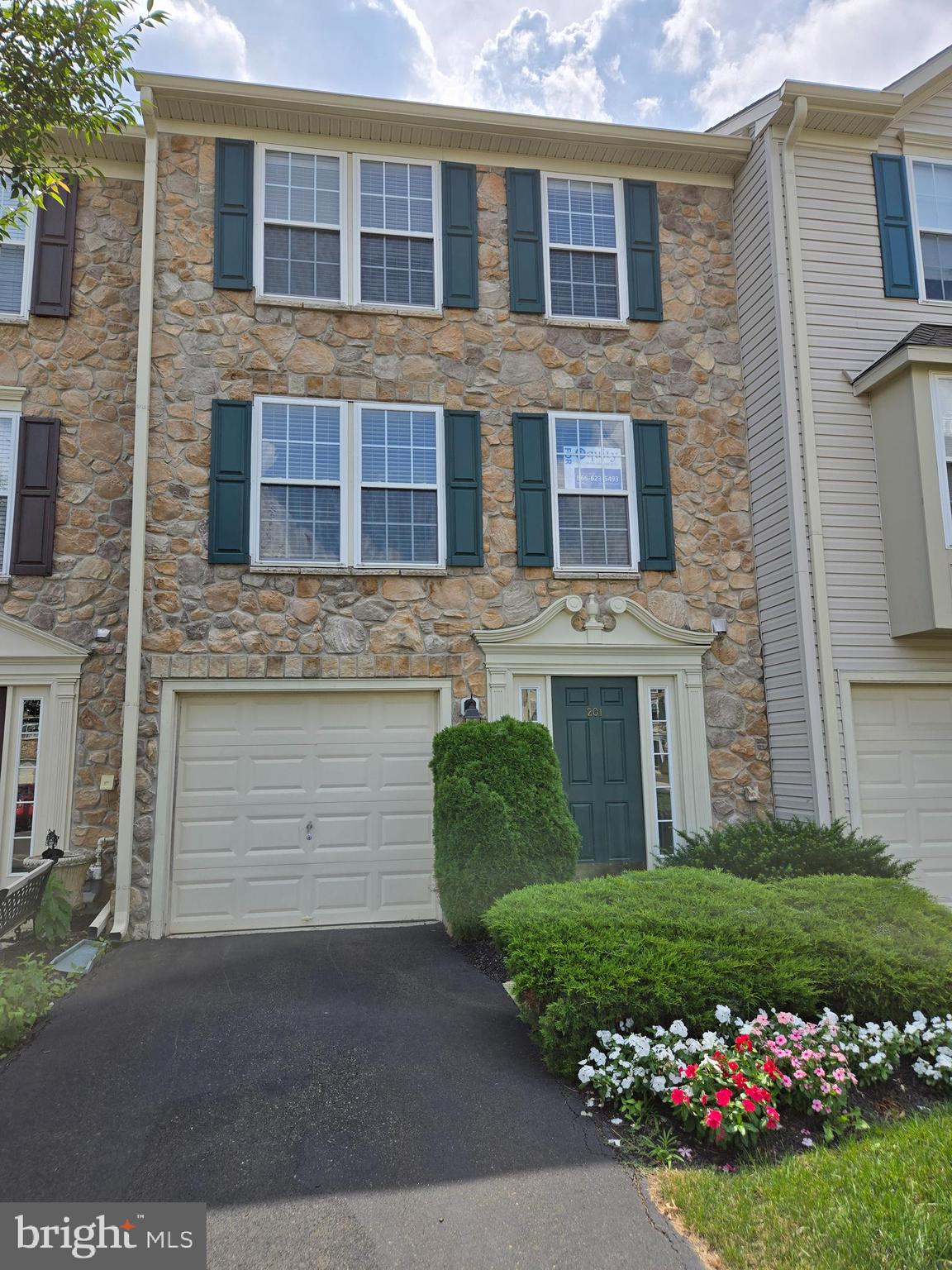Spacious and Bright 3BR/2.5BA Townhome in Sought-After Terrace at Montgomery – Prime Location!
Welcome to this beautifully maintained three-story stone-front townhome located in the highly desirable Terrace at Montgomery community—within the award-winning North Penn School District!
Perfectly positioned just minutes from major roadways including Routes 202, 309, 463, and the PA Turnpike, with easy access to public transportation (bus and SEPTA train service to Center City Philadelphia). Surrounded by parks and scenic trails—Neshaminy Greenway Trail is right at your doorstep—ideal for biking, hiking, and outdoor enjoyment.
This home is conveniently located within walking distance to Costco and LA Fitness, and just minutes from Montgomery Mall, Wegmans, Firebirds Wood Fired Grill, Salt Korean BBQ, Iron Hill Brewery, Tex Mex Connection, and other top-rated shopping, dining, and entertainment options.
Home Features:
3 Bedrooms | 2.5 Baths | 1-Car Garage
Approx. 2,125 sq ft of finished living space — one of the larger units in the neighborhood
Freshly painted throughout with abundant natural light
Open-concept main level with oversized living room and bright sunroom surrounded by glass windows
Spacious eat-in kitchen with stainless steel appliances, center island, and breakfast area with sliding glass door leading to an expansive wraparound Trex deck — one of the best in the community!
Upper level features an expanded primary suite with his & her walk-in closets, en-suite bathroom with Jacuzzi tub, stand-up shower, dual vanity, and ceramic tile
Additional second bedroom and full Jack & Jill bathroom
Lower level includes a third bedroom (or perfect office), laundry area, powder room, and flex/play space
Attached 1-car garage with interior access, plus driveway and community lot parking
Located on Jene Court, known as one of the best and quietest courts in the community, just steps from the neighborhood playground and picnic area.
Lease Details:
Tenant pays all utilities and must carry renters insurance
Owner covers HOA fee, which includes: lawn maintenance, common area care, trash removal, and snow removal
No smoking allowed
Small pets under 40 pounds permitted with applicable deposit and monthly fee
This is one of the best values in the community. Don’t miss out on this fantastic opportunity. Call today to schedule a showing before it's gone!