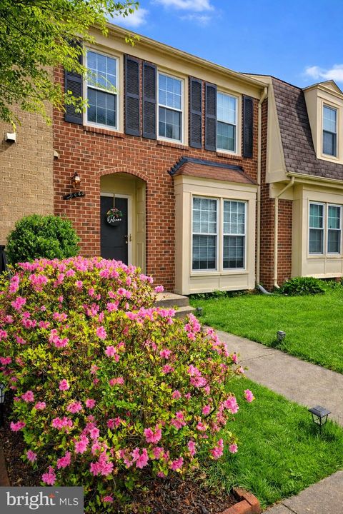 Photo of 10443 Malone Court, FAIRFAX, VA 22032 (MLS # VAFX2302862)
