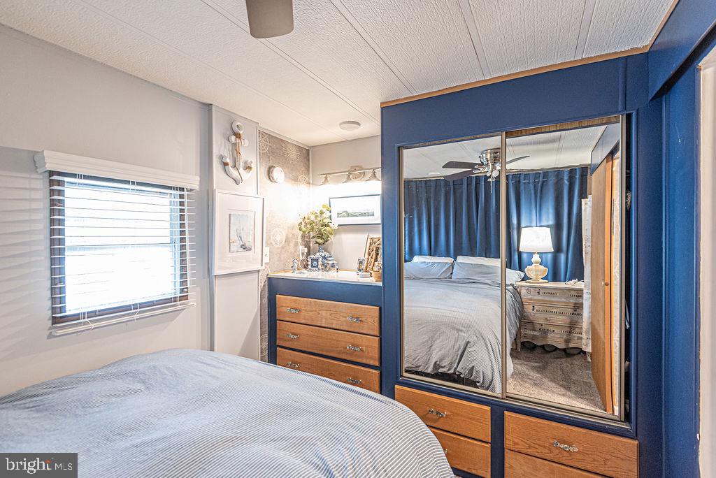 WHITE HORSE PARK I - Residential