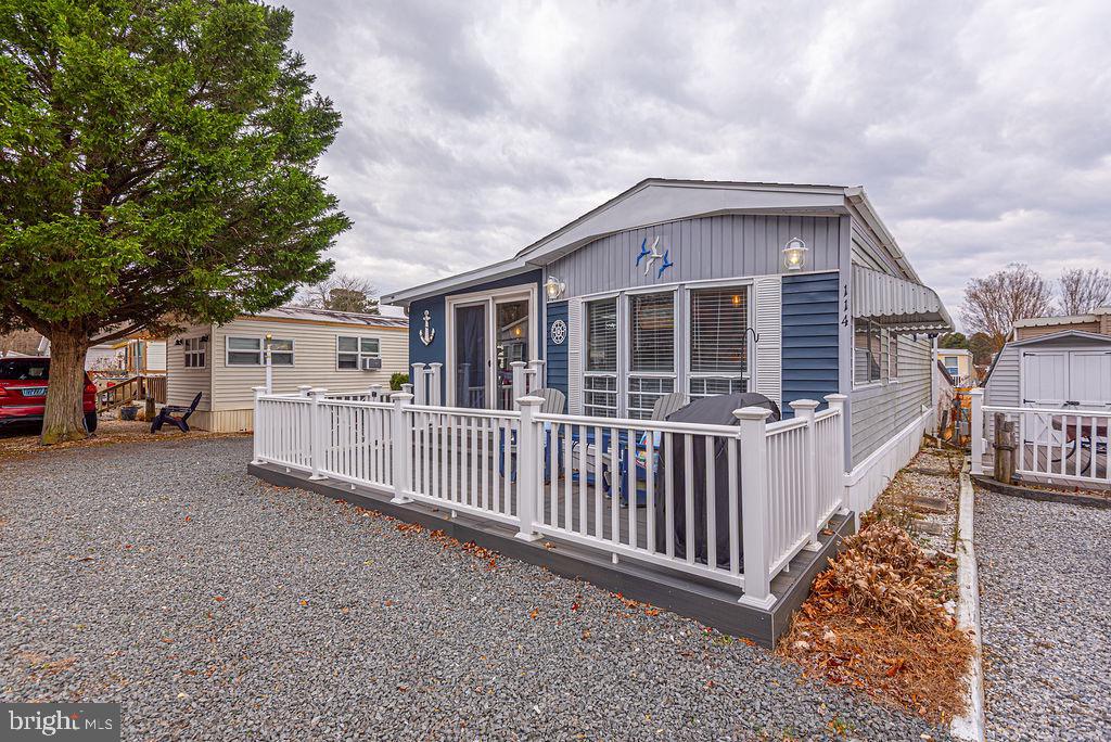 WHITE HORSE PARK I - Residential