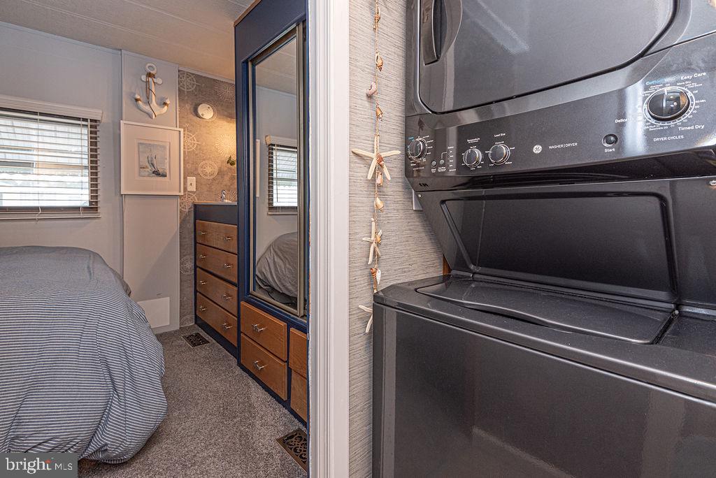 WHITE HORSE PARK I - Residential