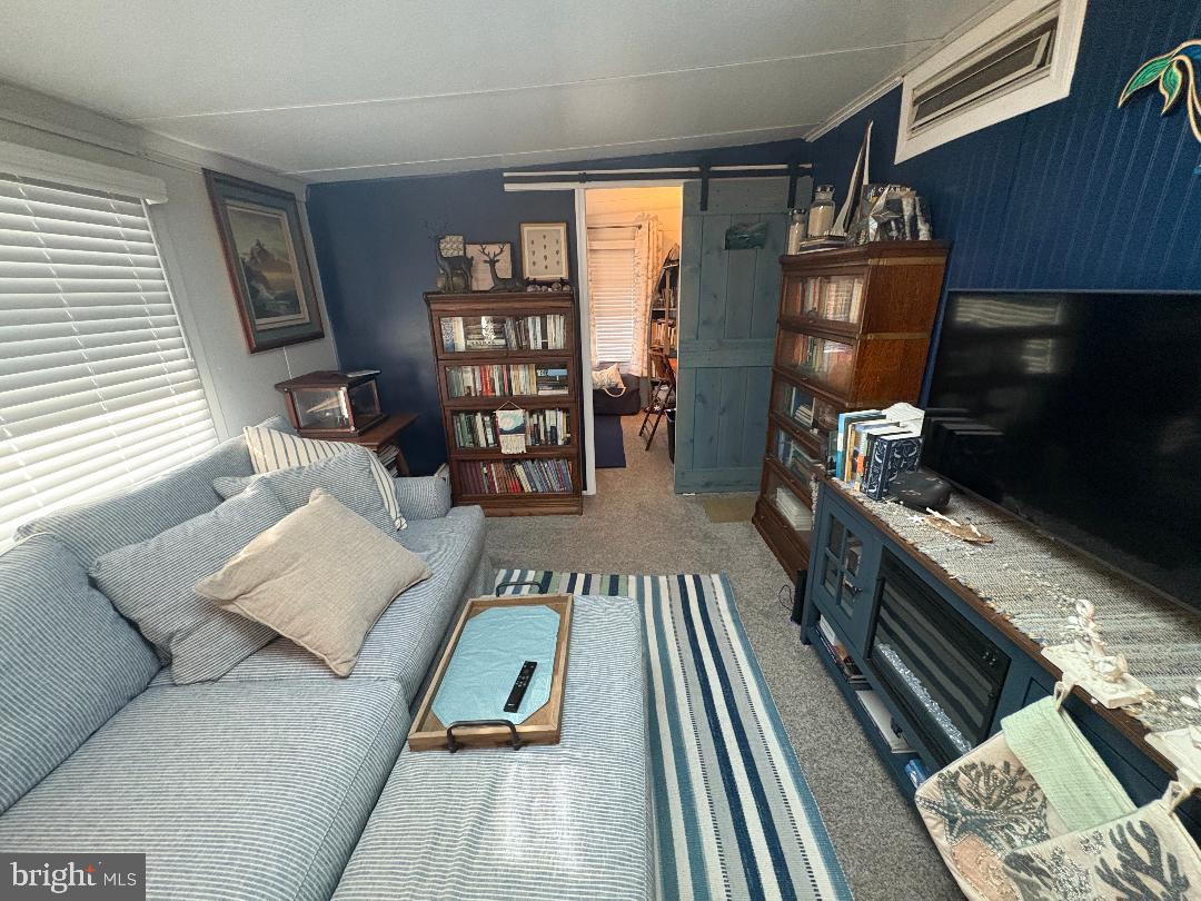 WHITE HORSE PARK I - Residential