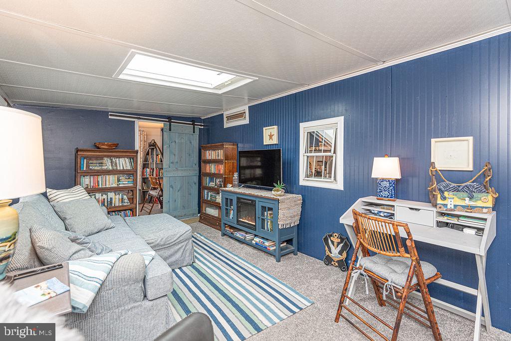 WHITE HORSE PARK I - Residential