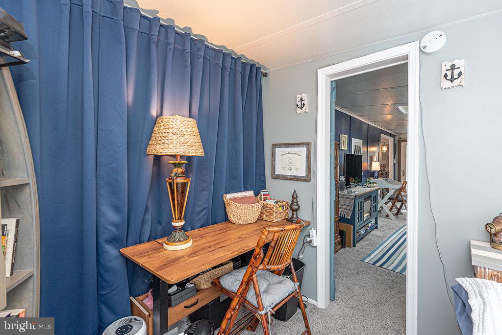 WHITE HORSE PARK I - Residential