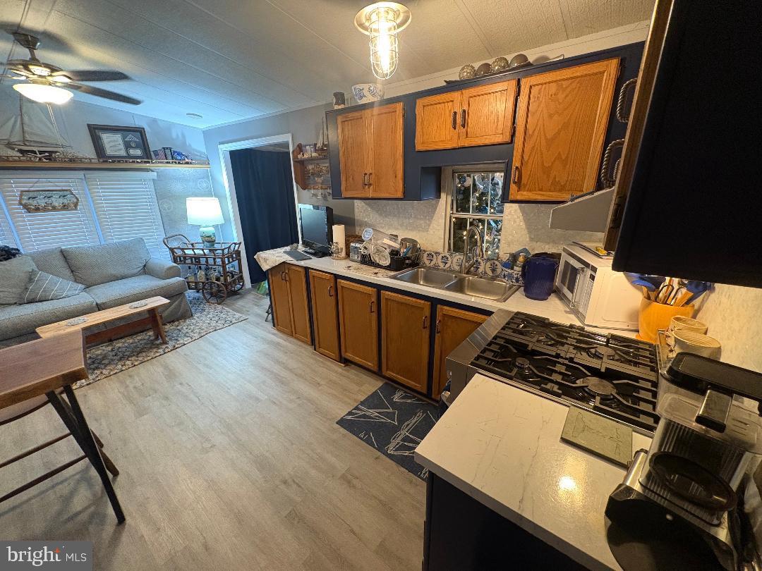 WHITE HORSE PARK I - Residential