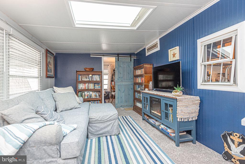 WHITE HORSE PARK I - Residential