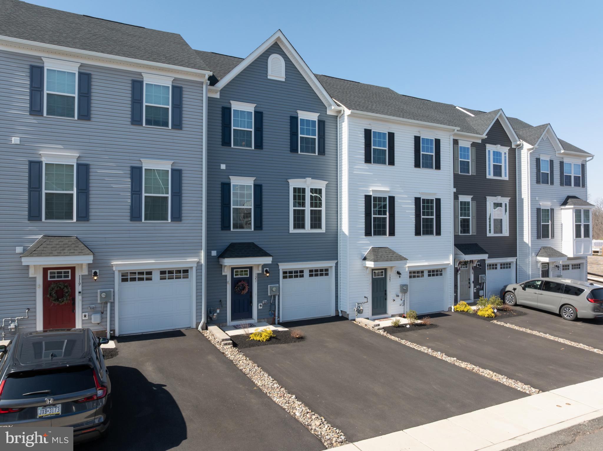 FOXWOOD RIDGE - Residential