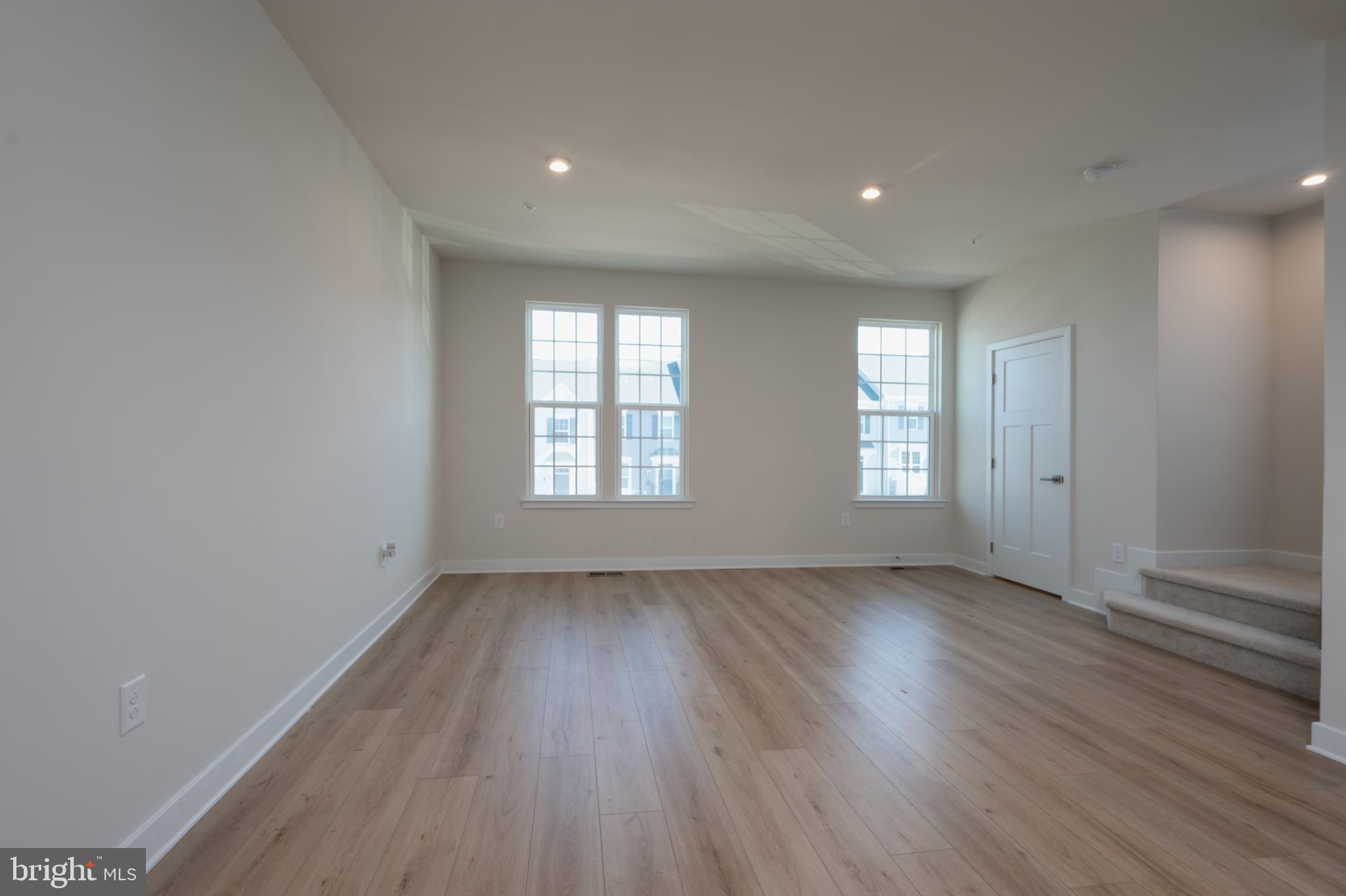 FOXWOOD RIDGE - Residential