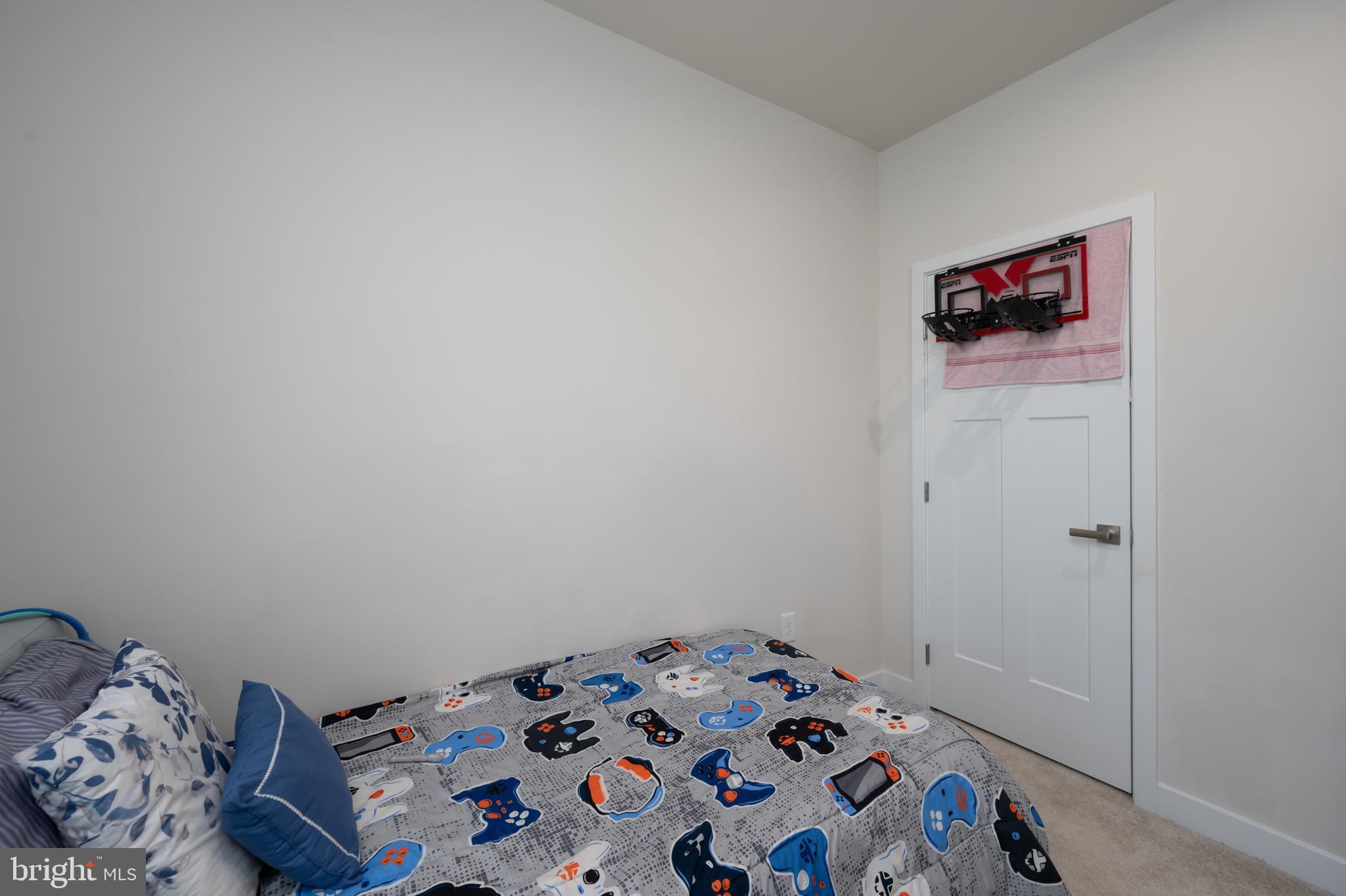 FOXWOOD RIDGE - Residential