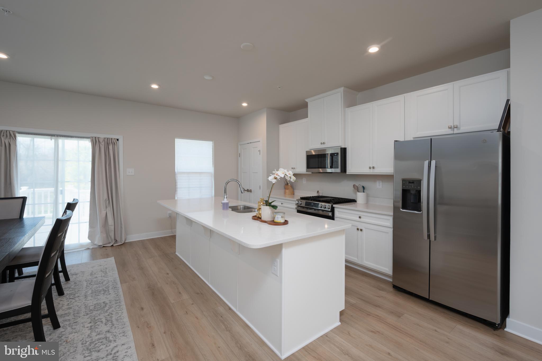 FOXWOOD RIDGE - Residential