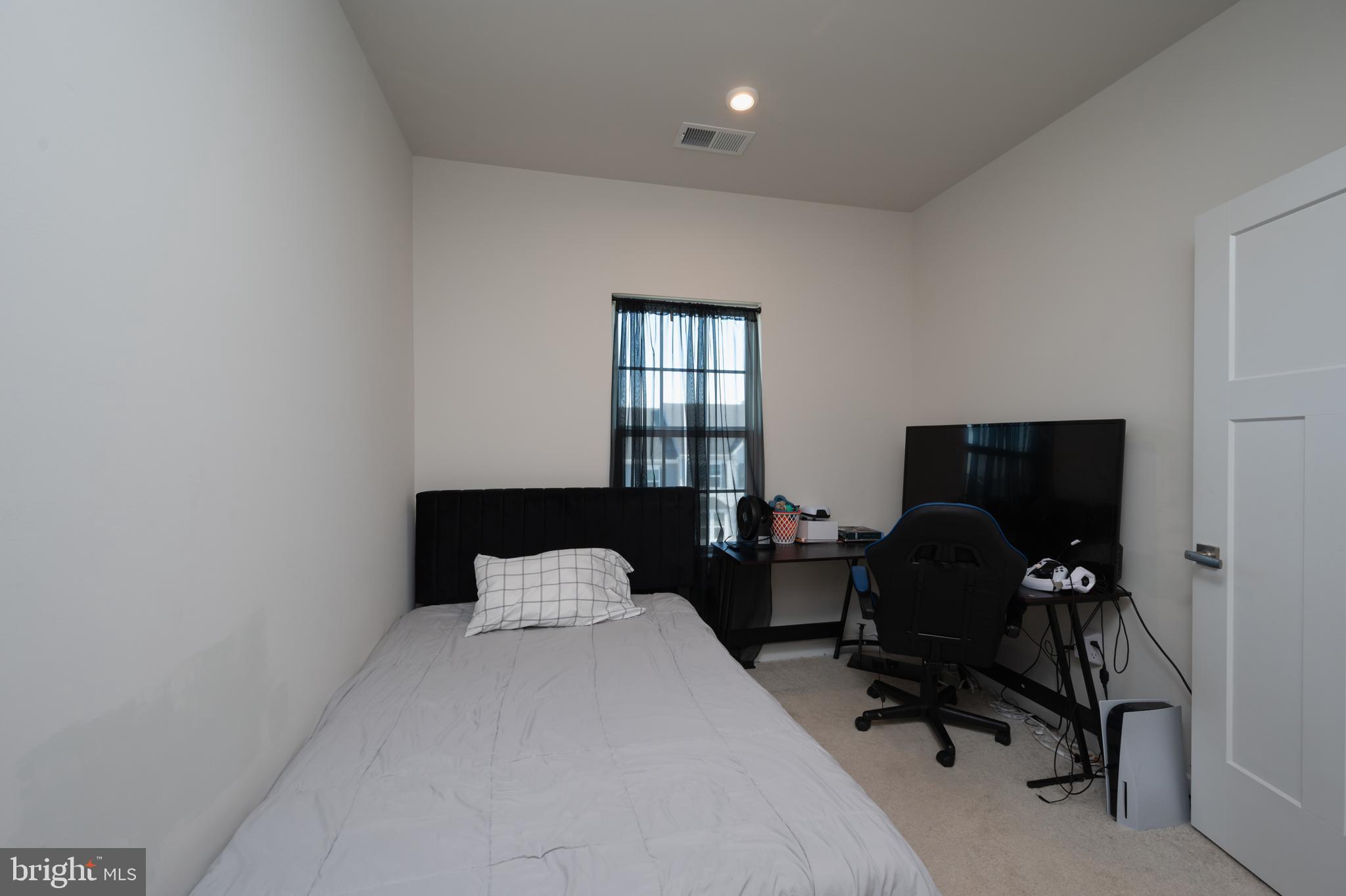 FOXWOOD RIDGE - Residential