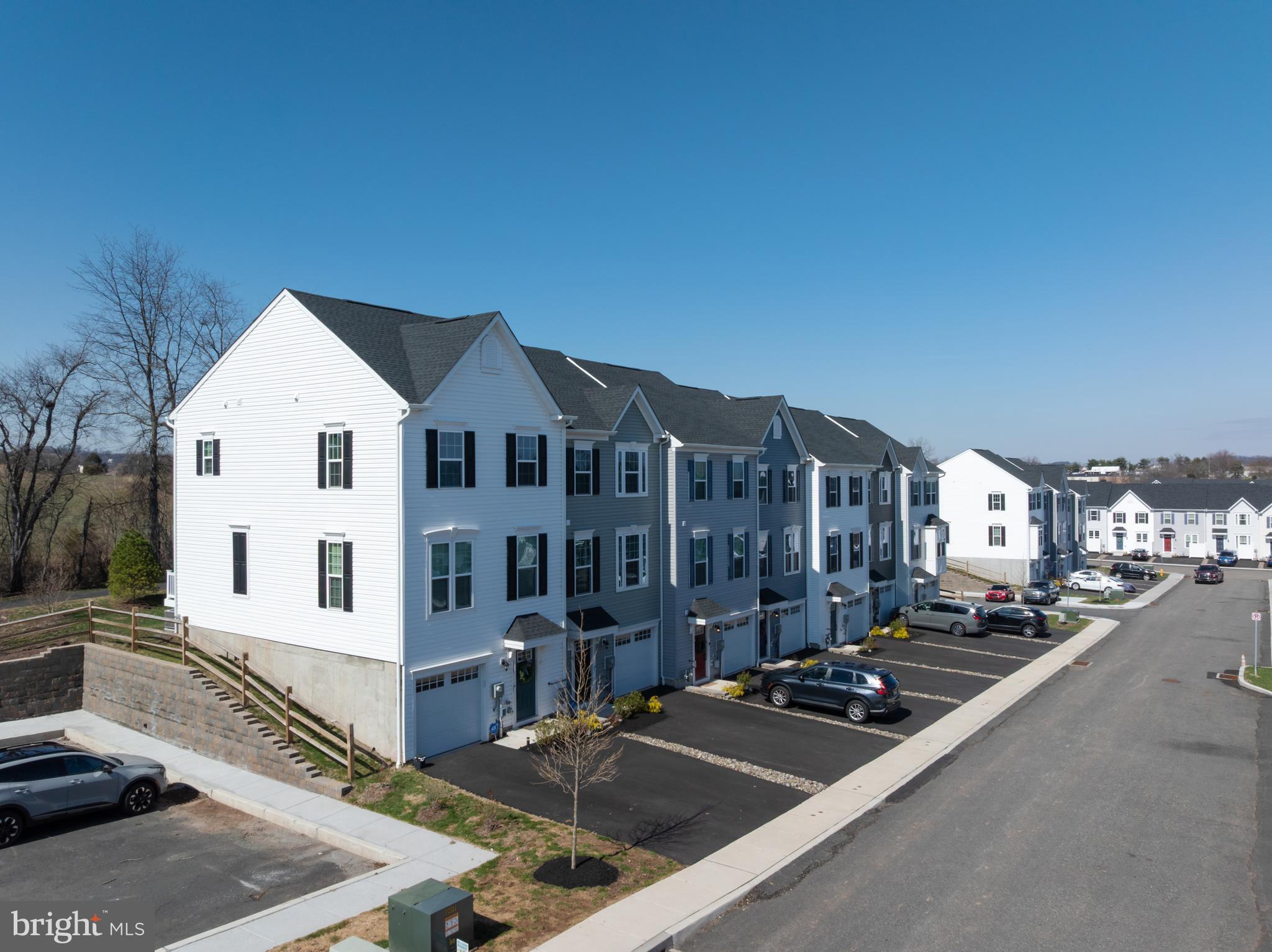 FOXWOOD RIDGE - Residential