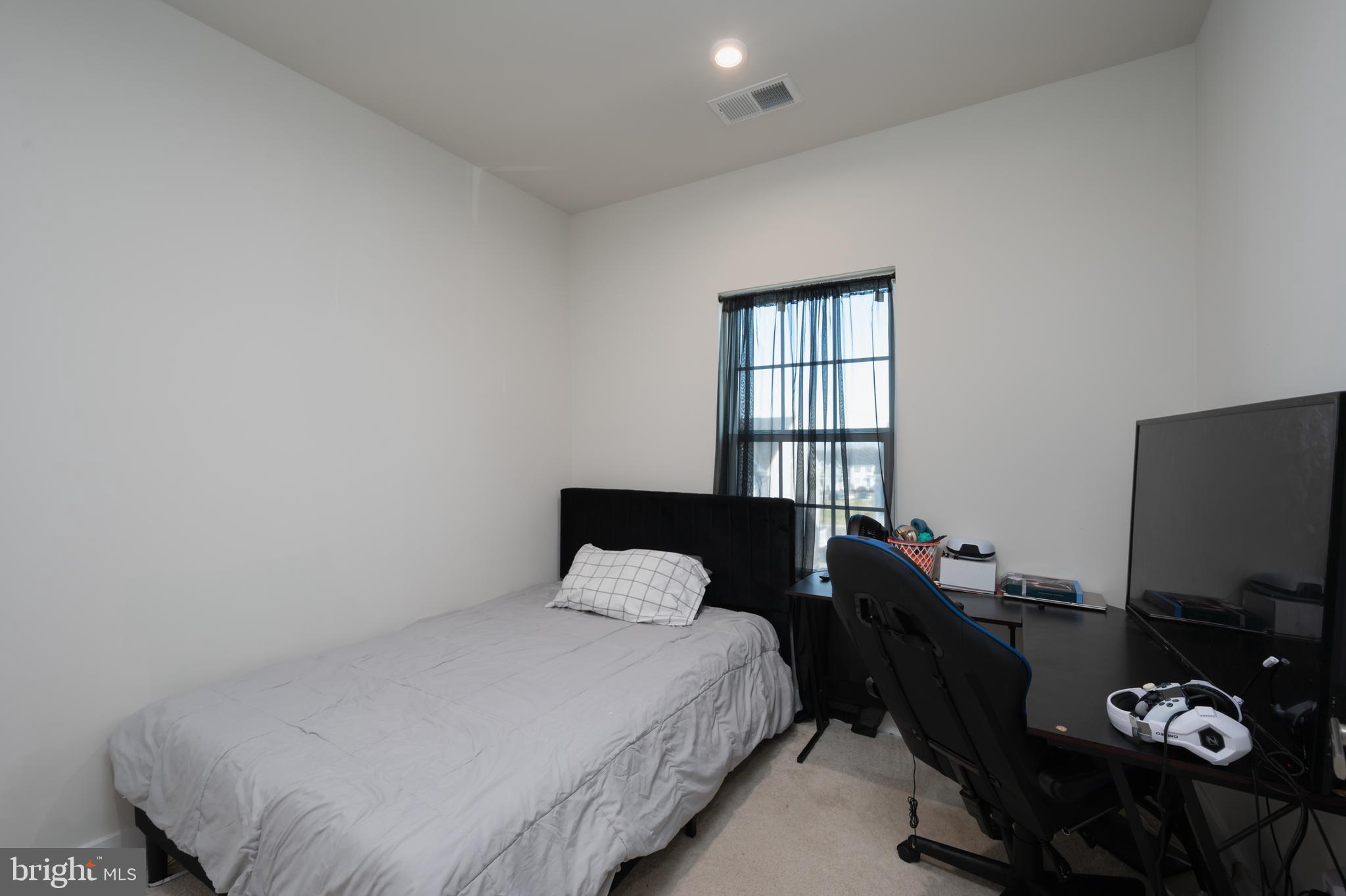 FOXWOOD RIDGE - Residential