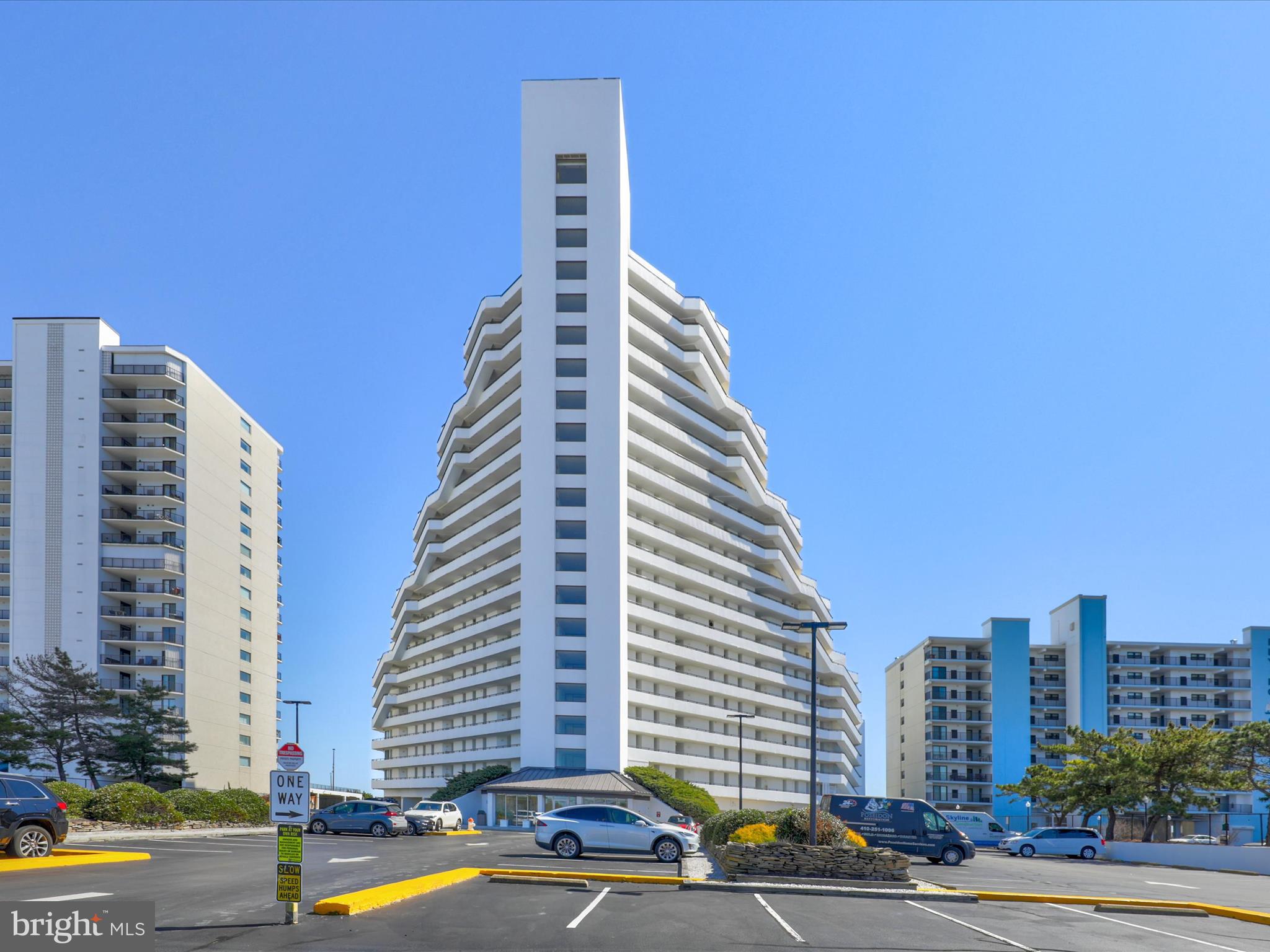The Pyramid- Oceanfront! 2 bed/2 bath, 2nd floor condo with gorgeous ocean view. The spacious balcony feels very private and overlooks the swimming pool, sandy beach and the vast ocean. Great opportunity to use as a rental or vacation home! Phenomenal location, close to tons of great restaurants and shopping.