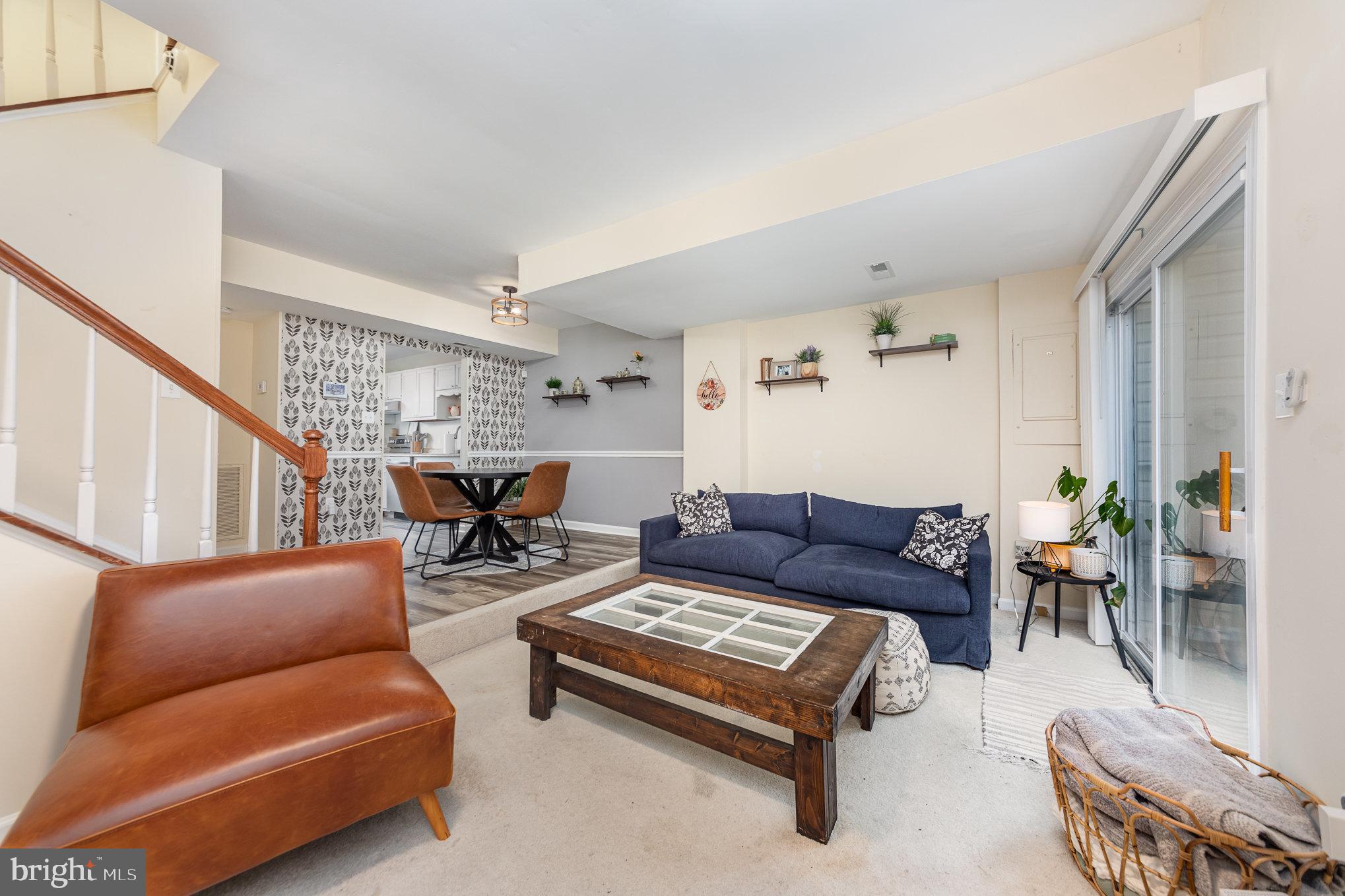 2209 HAMWAY DRIVE