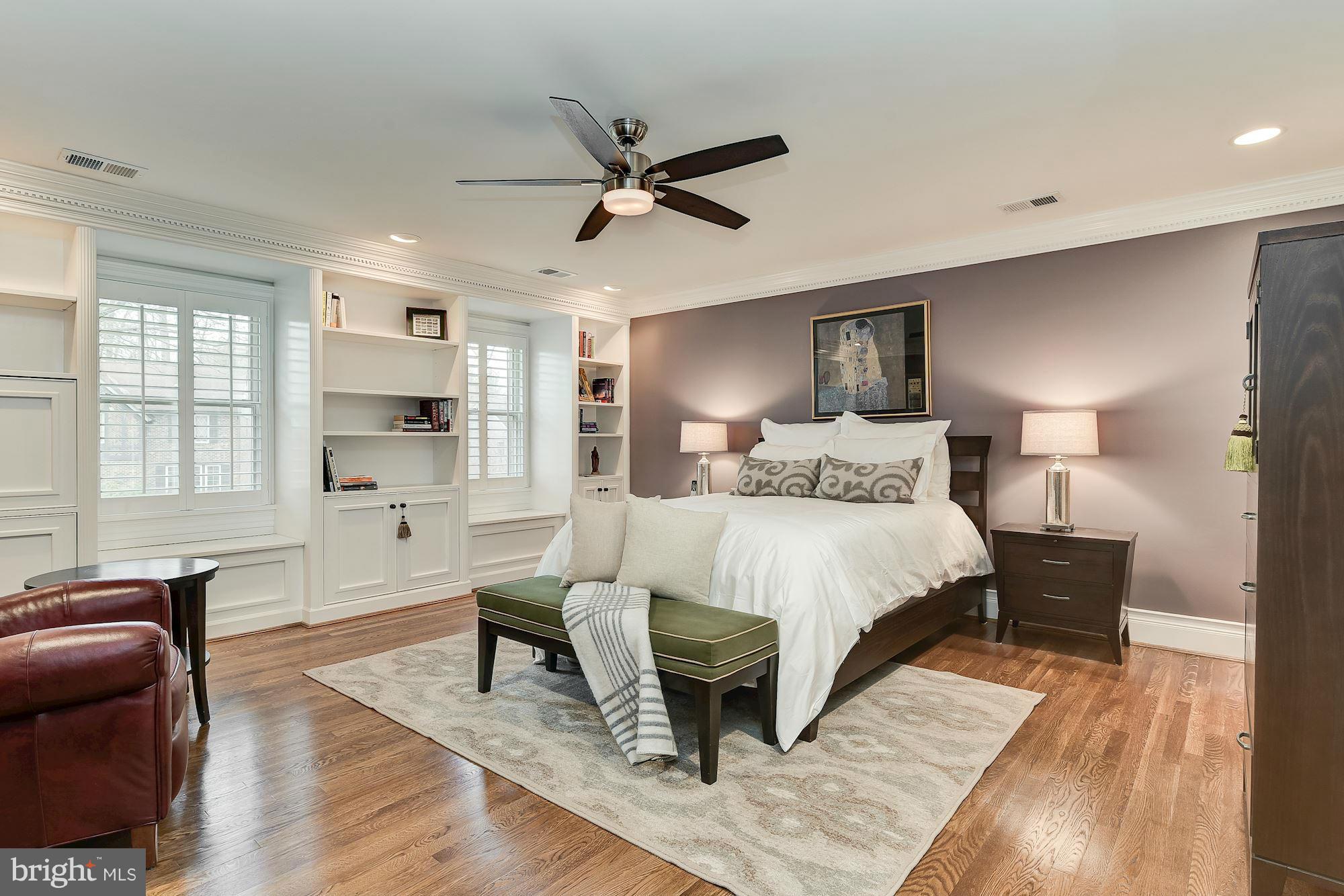 WILLIAMSBURG GARDENS - Residential