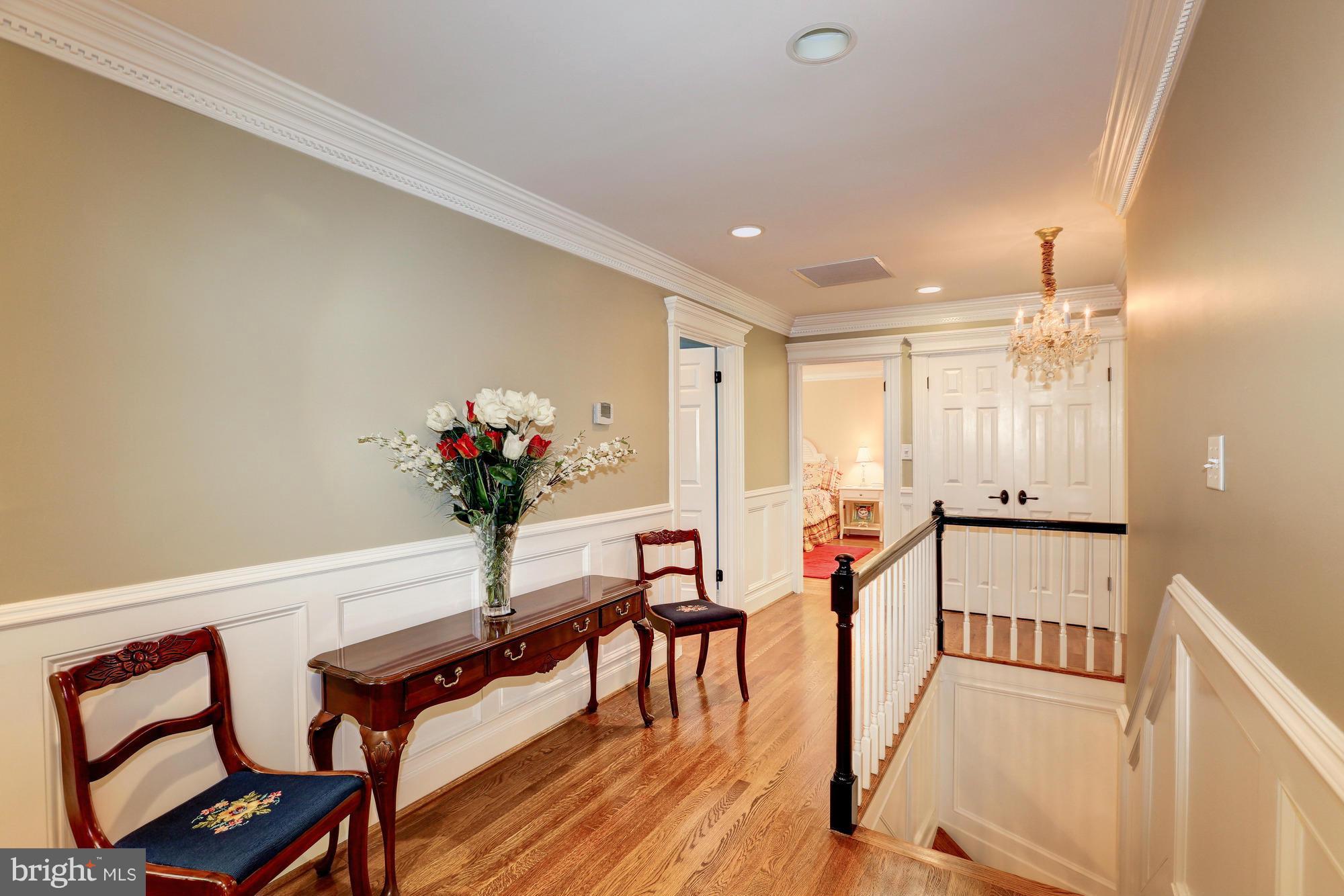 WILLIAMSBURG GARDENS - Residential