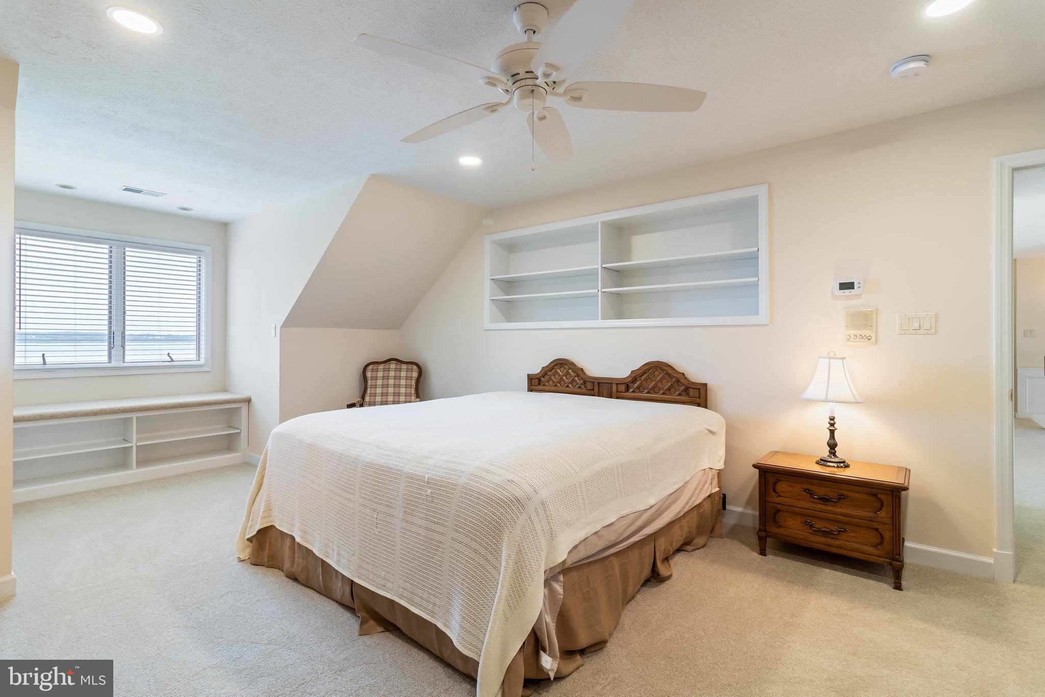 QUEEN TREE LANDING - Residential