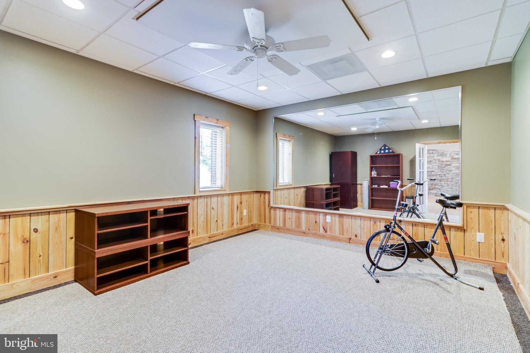 QUEEN TREE LANDING - Residential