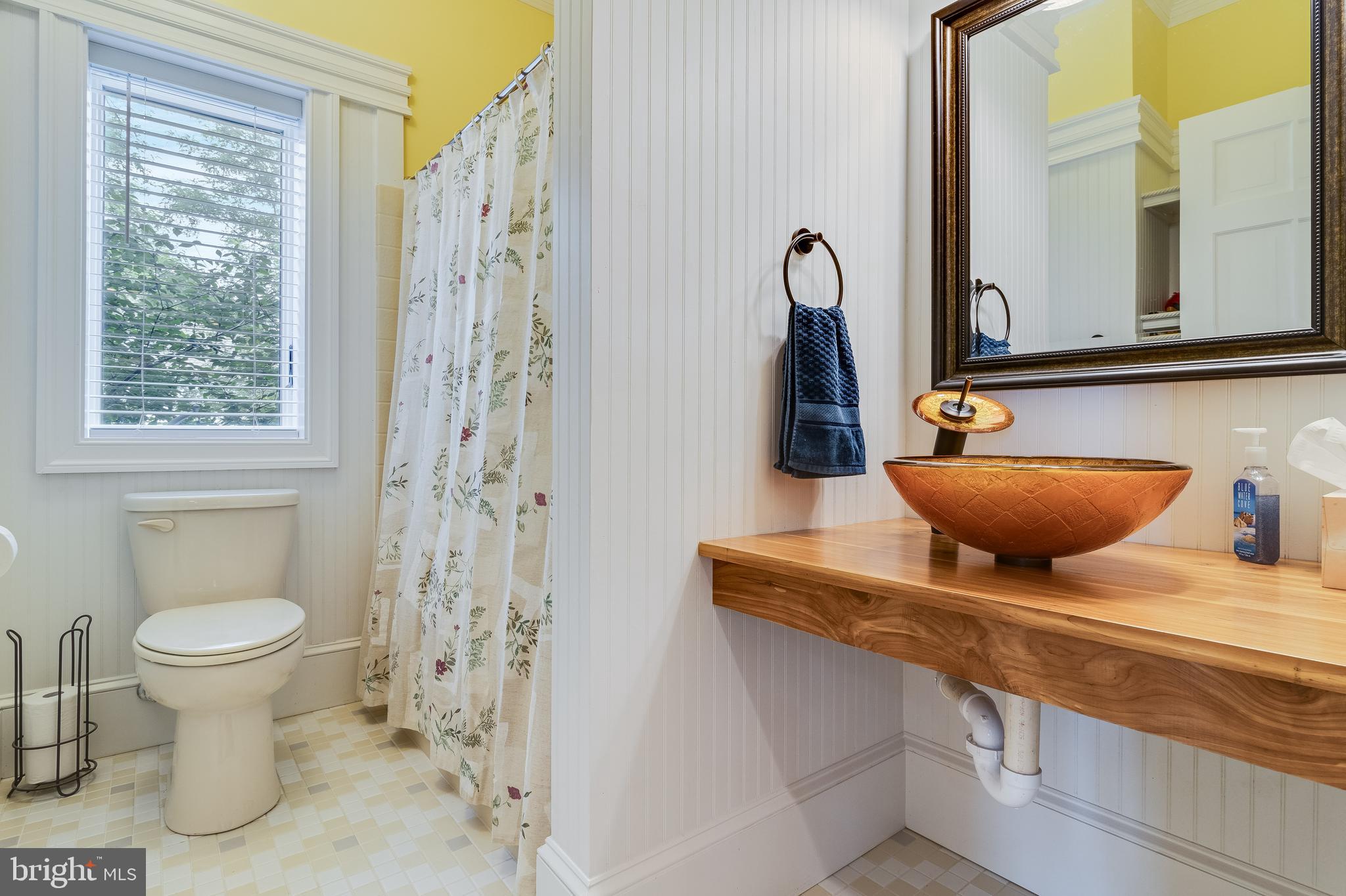 QUEEN TREE LANDING - Residential