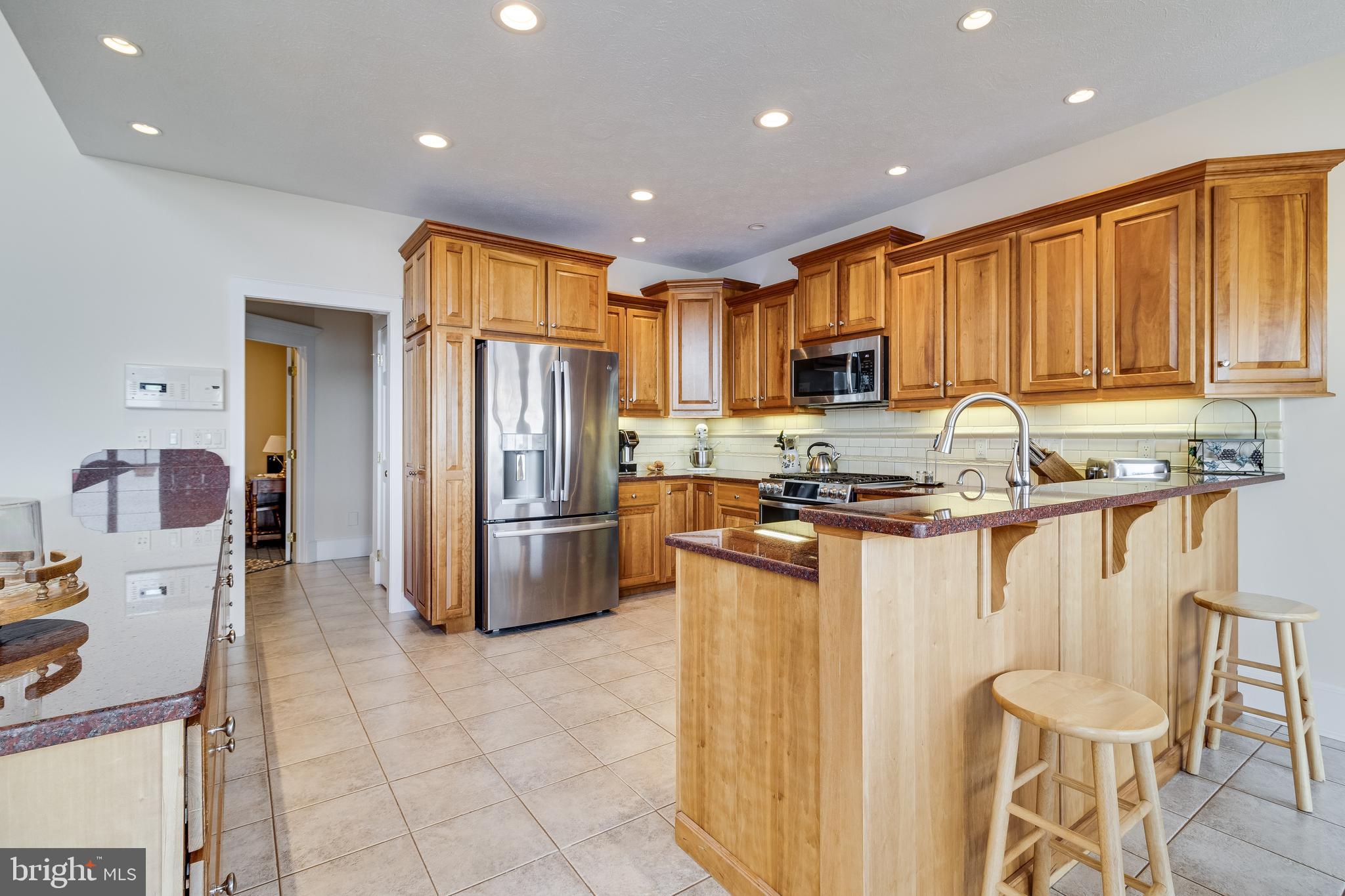 QUEEN TREE LANDING - Residential