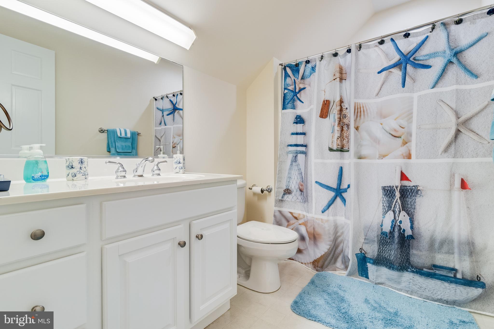 QUEEN TREE LANDING - Residential