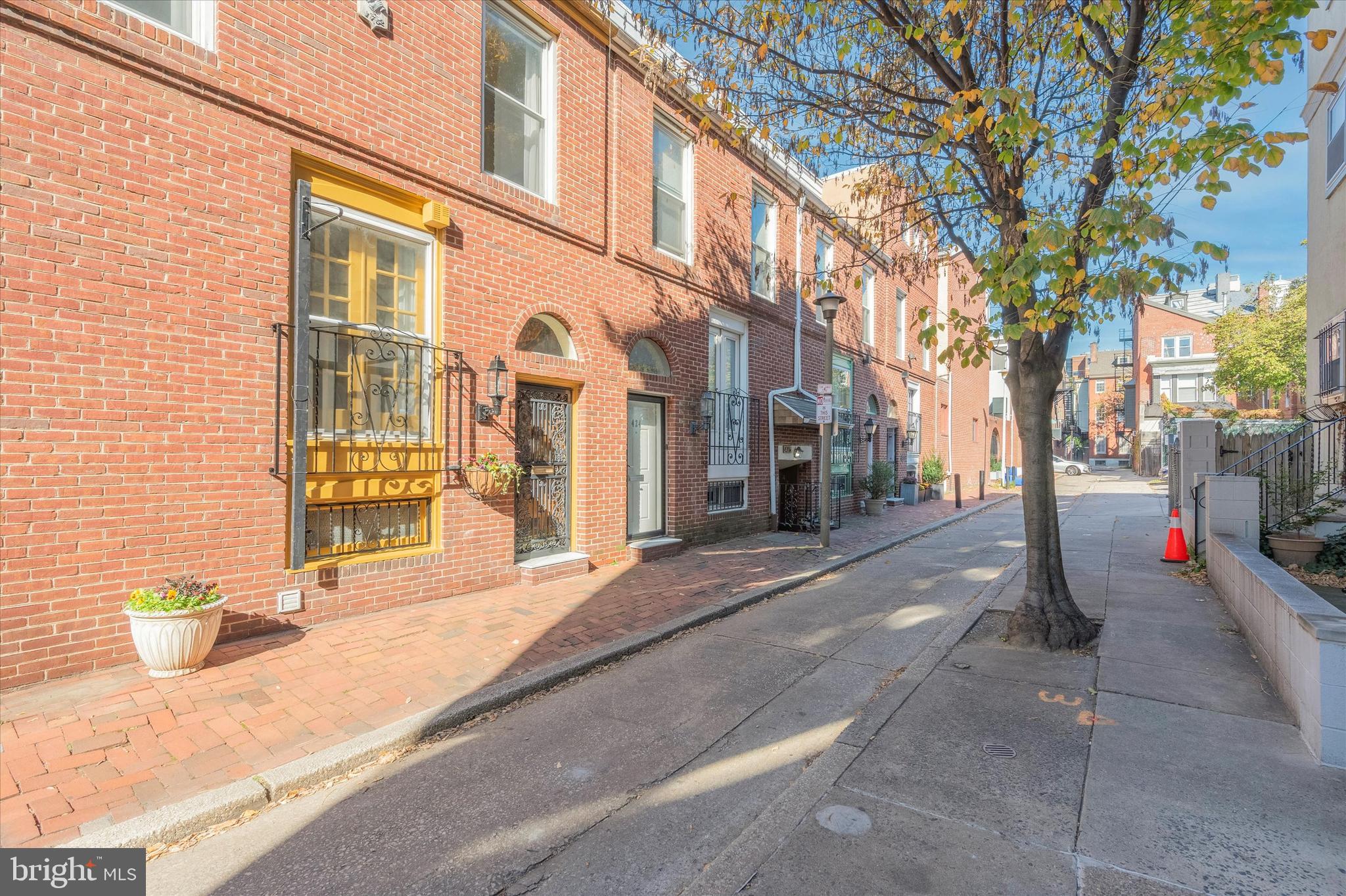 WASHINGTON SQ WEST - Residential