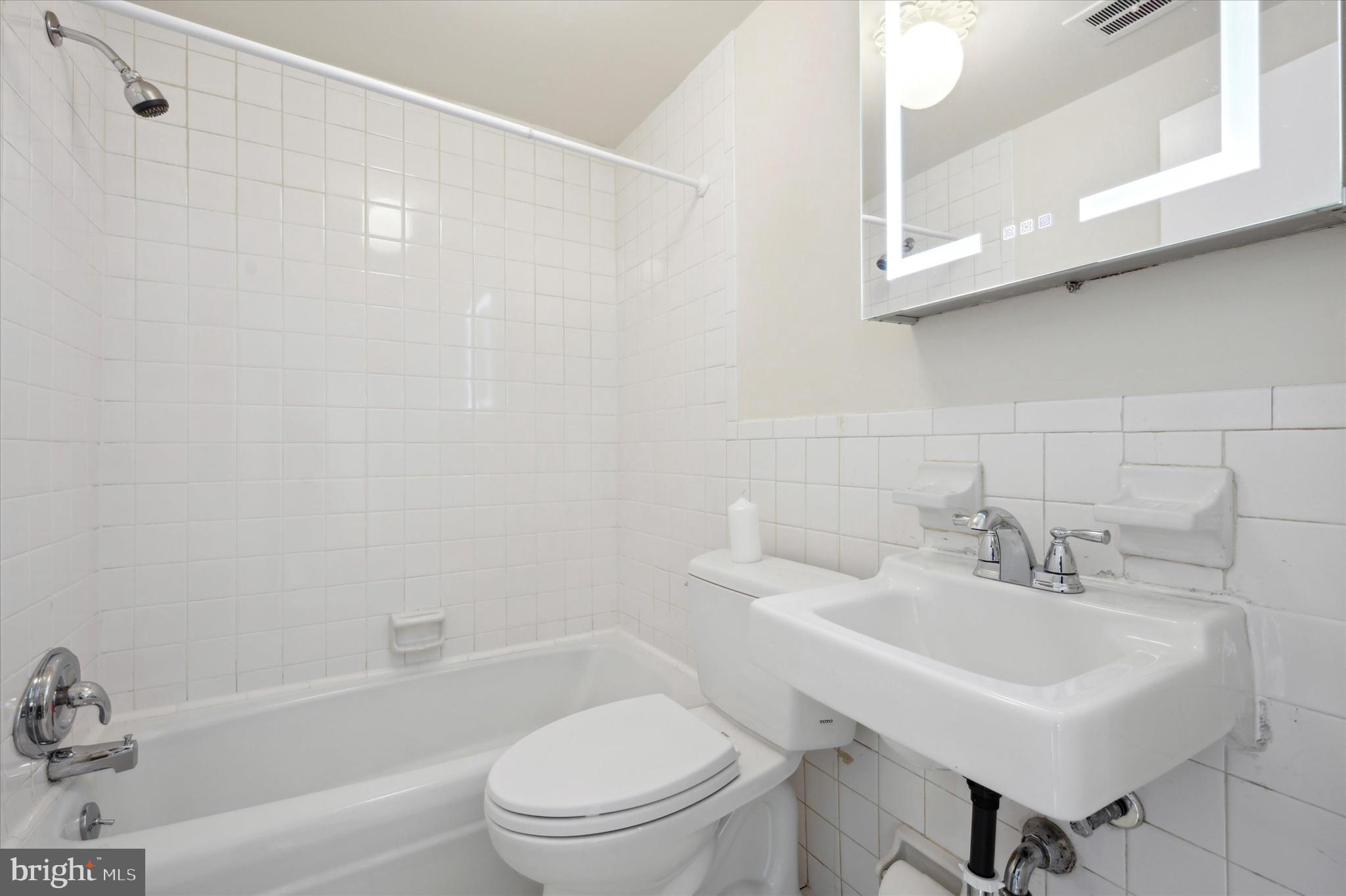 WASHINGTON SQ WEST - Residential