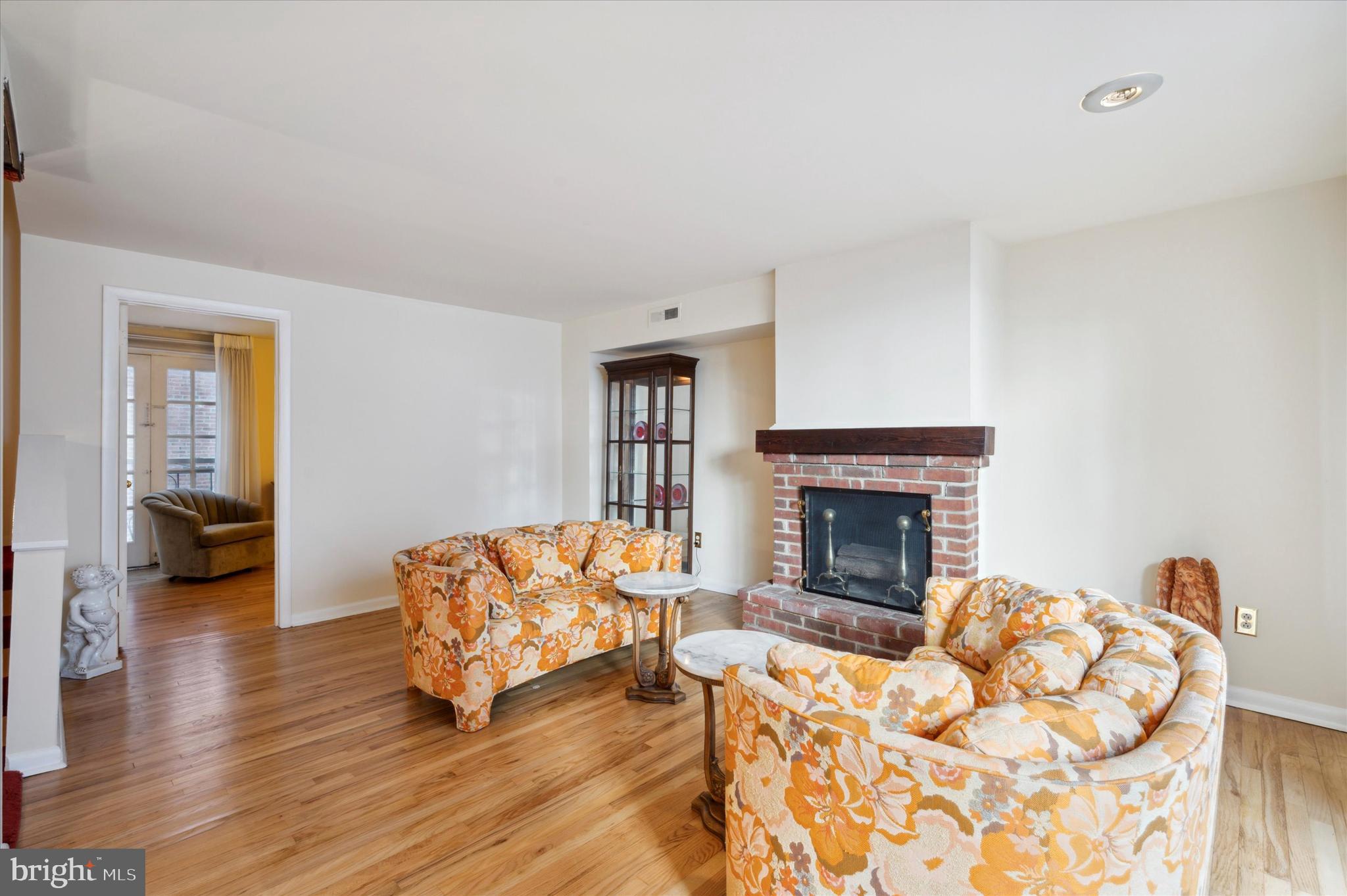 WASHINGTON SQ WEST - Residential