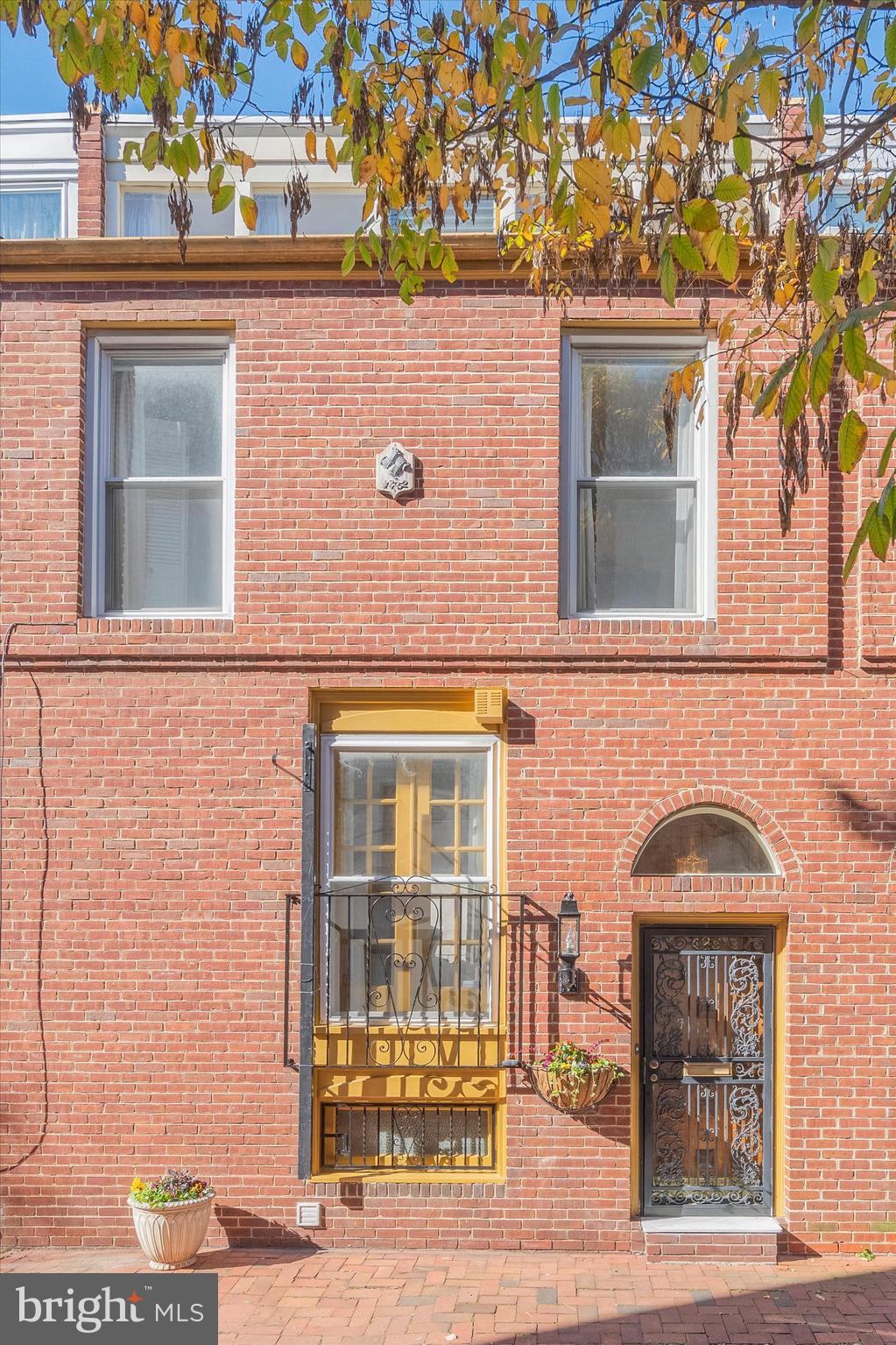 WASHINGTON SQ WEST - Residential