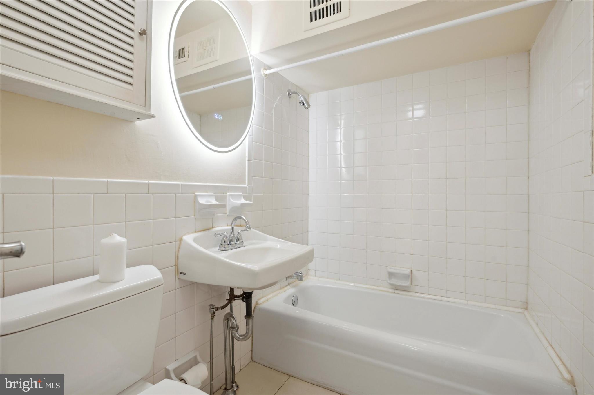 WASHINGTON SQ WEST - Residential
