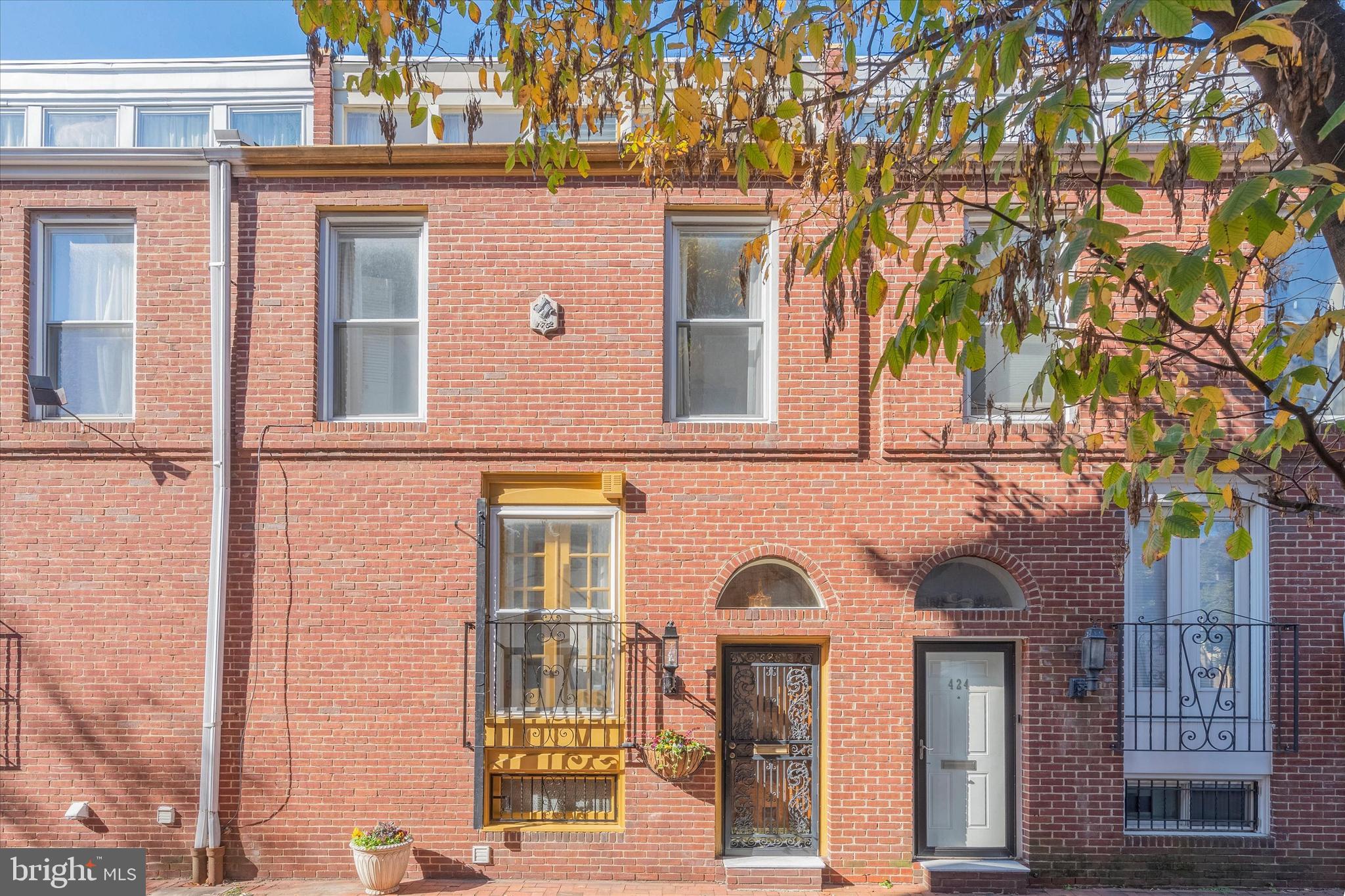 WASHINGTON SQ WEST - Residential