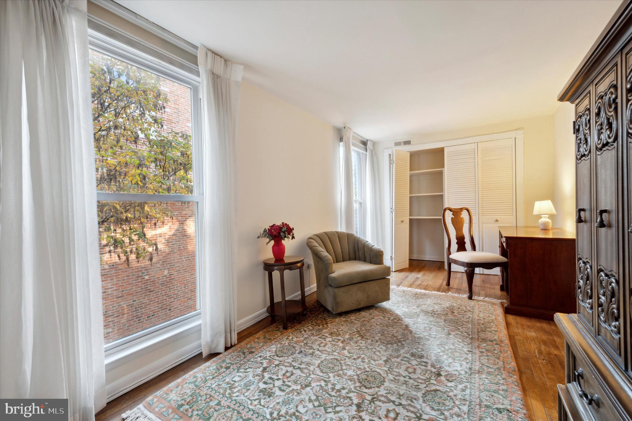 WASHINGTON SQ WEST - Residential