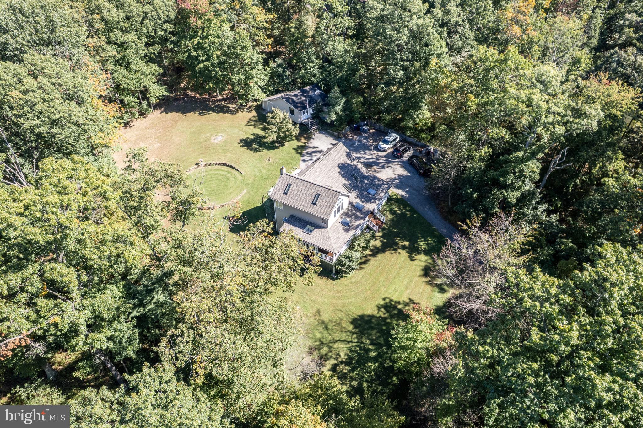 1827 BENEDICT ROAD