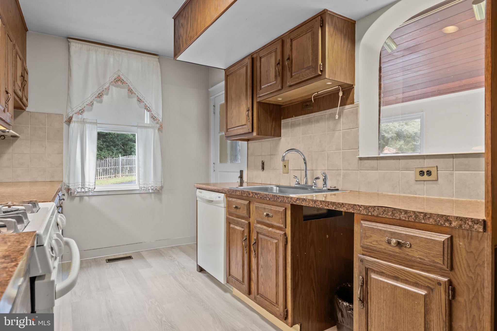 ELKINS PARK - Residential