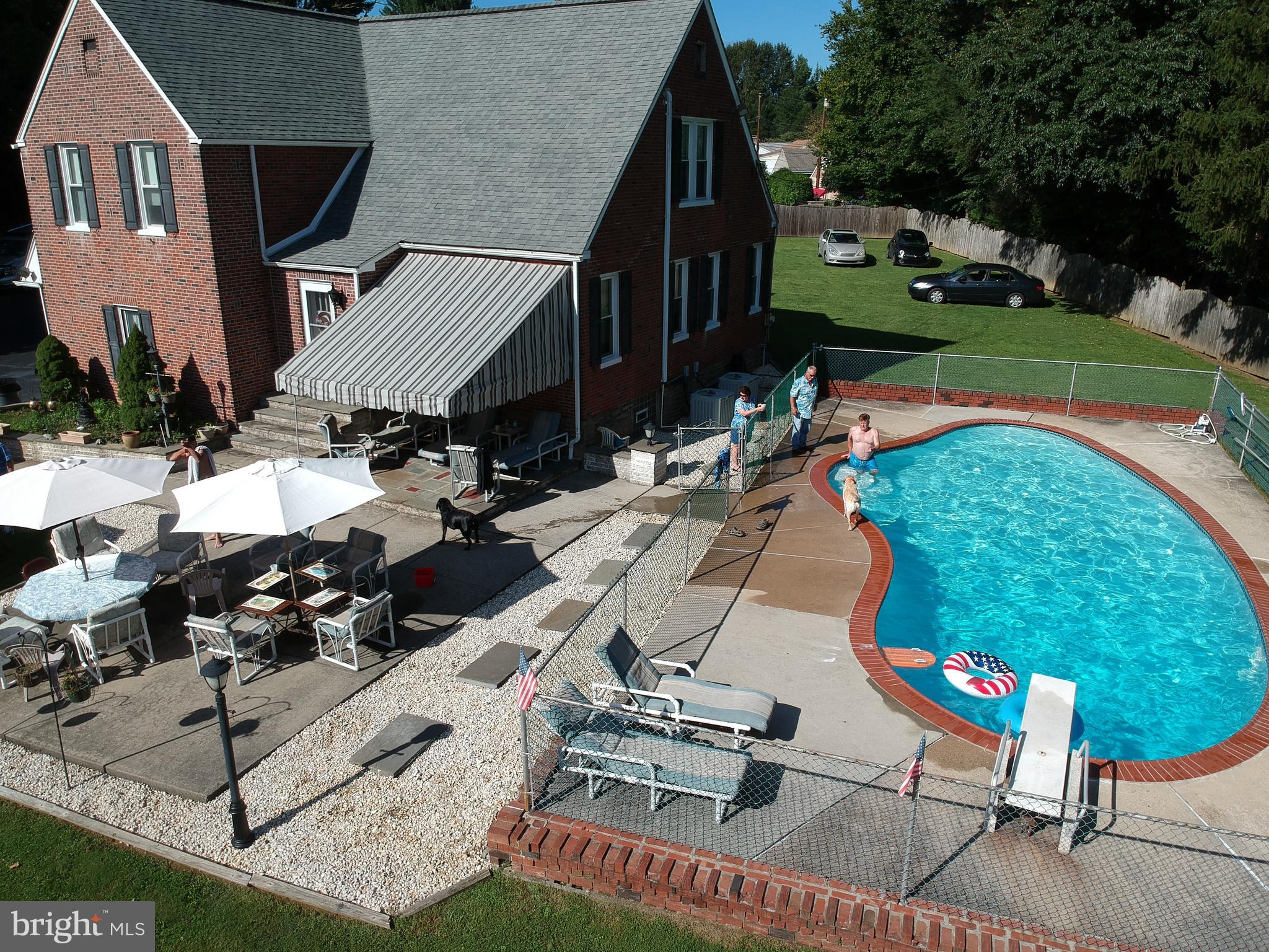 ELKINS PARK - Residential